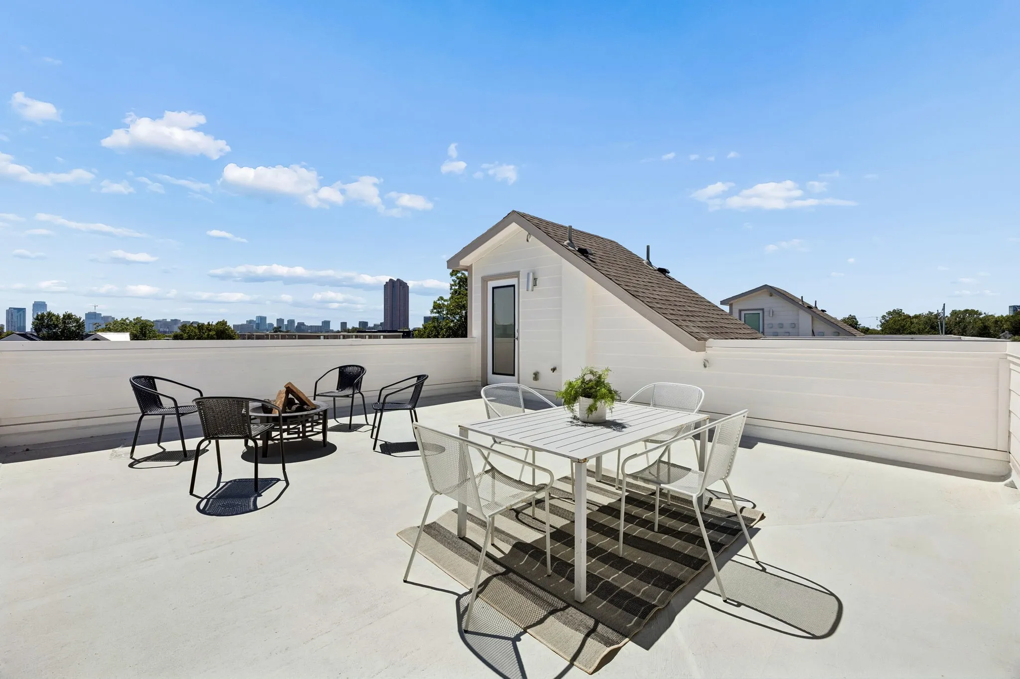 Condominium For Rent in Dallas County , 1917 Landon Lane, Dallas, Texas 75204, 2 Bedroom, 3 Bathroom, 2 Garage spaces, 1,566 Sqft, built in 2021, mls#21379078, Real Estate Agent in Dallas, Homes For Rent in Dallas county, Homes For Rent in Dallas, Realtor in Dallas Texas, Real Estate Brokerage Independent Realty Texas, Luminita Cordes Realtor