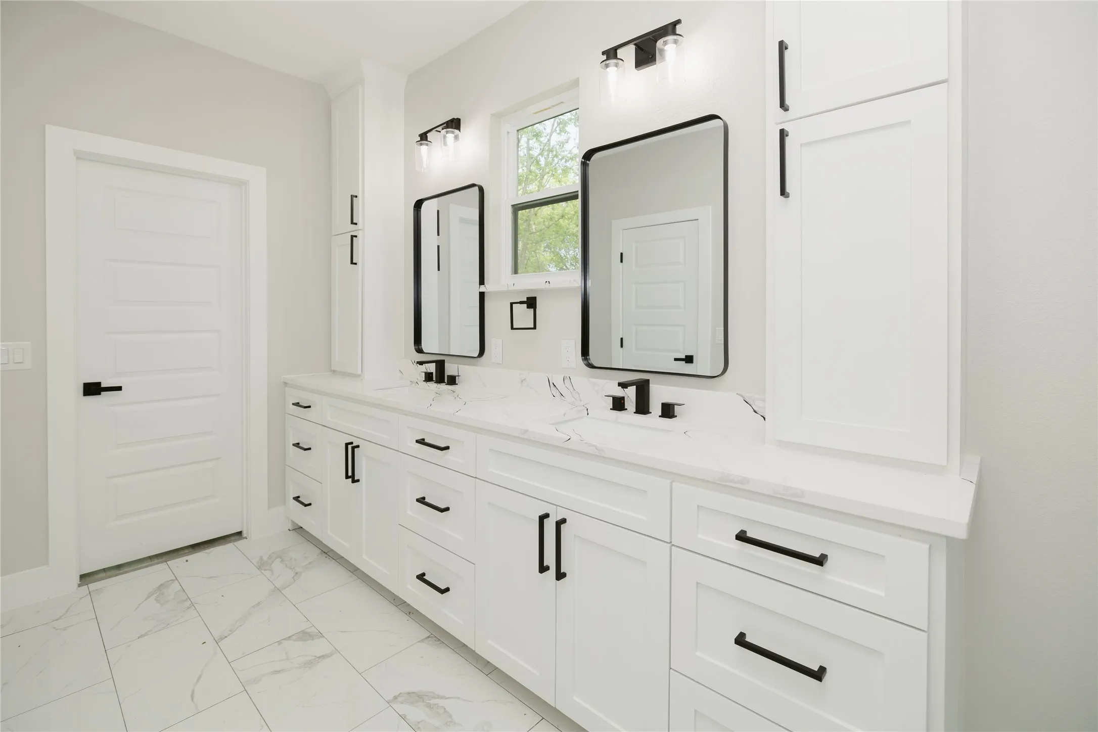 Single Family Residence For Sale in Hunt County , 1911 US-HWY 69 Road, Greenville, Texas 75401, 3 Bedroom, 2 Bathroom, 4 Garage spaces, 1,920 Sqft, built in 2025, mls#21379306, Real Estate Agent in Greenville, Homes For Sale in Hunt county, Homes For Sale in Greenville, Realtor in Greenville Texas, Real Estate Brokerage Independent Realty Texas, Luminita Cordes Realtor