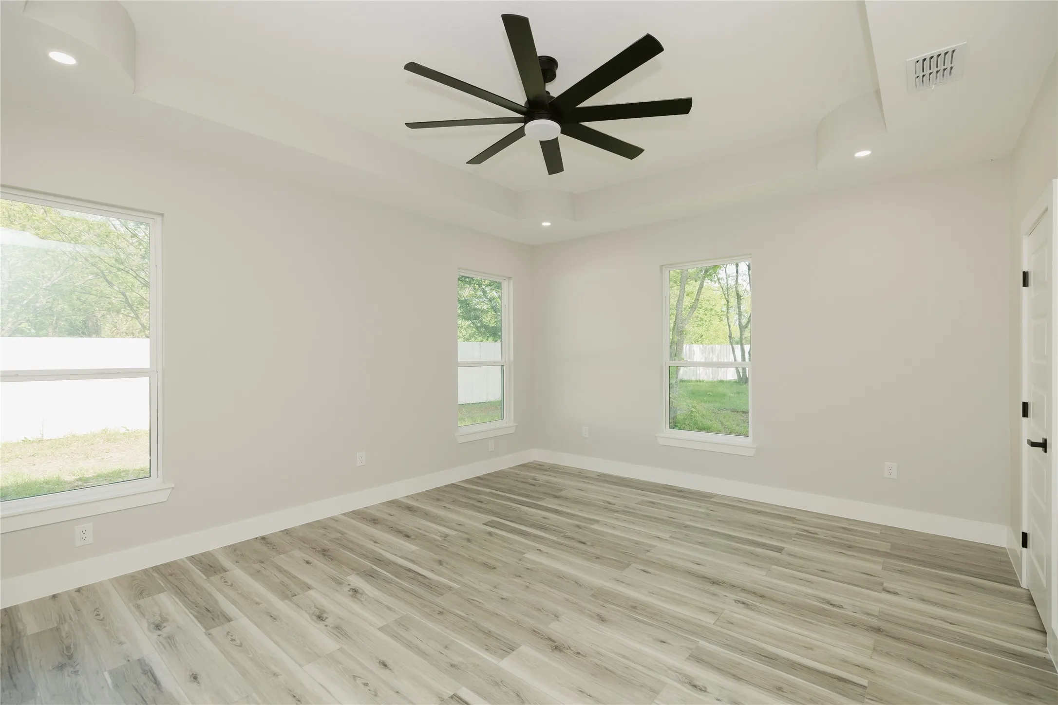 Single Family Residence For Sale in Hunt County , 1911 US-HWY 69 Road, Greenville, Texas 75401, 3 Bedroom, 2 Bathroom, 4 Garage spaces, 1,920 Sqft, built in 2025, mls#21379306, Real Estate Agent in Greenville, Homes For Sale in Hunt county, Homes For Sale in Greenville, Realtor in Greenville Texas, Real Estate Brokerage Independent Realty Texas, Luminita Cordes Realtor