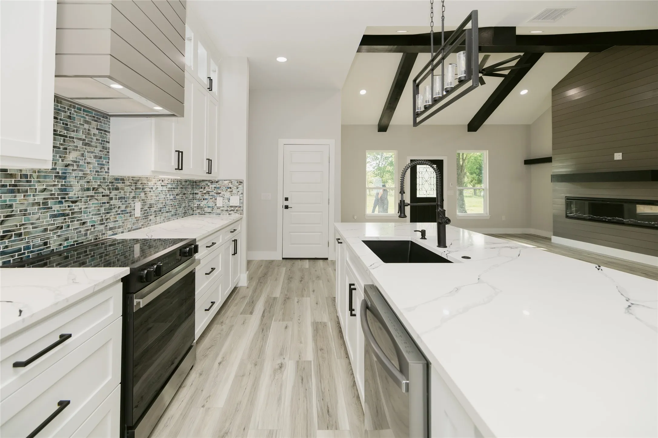 Single Family Residence For Sale in Hunt County , 1911 US-HWY 69 Road, Greenville, Texas 75401, 3 Bedroom, 2 Bathroom, 4 Garage spaces, 1,920 Sqft, built in 2025, mls#21379306, Real Estate Agent in Greenville, Homes For Sale in Hunt county, Homes For Sale in Greenville, Realtor in Greenville Texas, Real Estate Brokerage Independent Realty Texas, Luminita Cordes Realtor