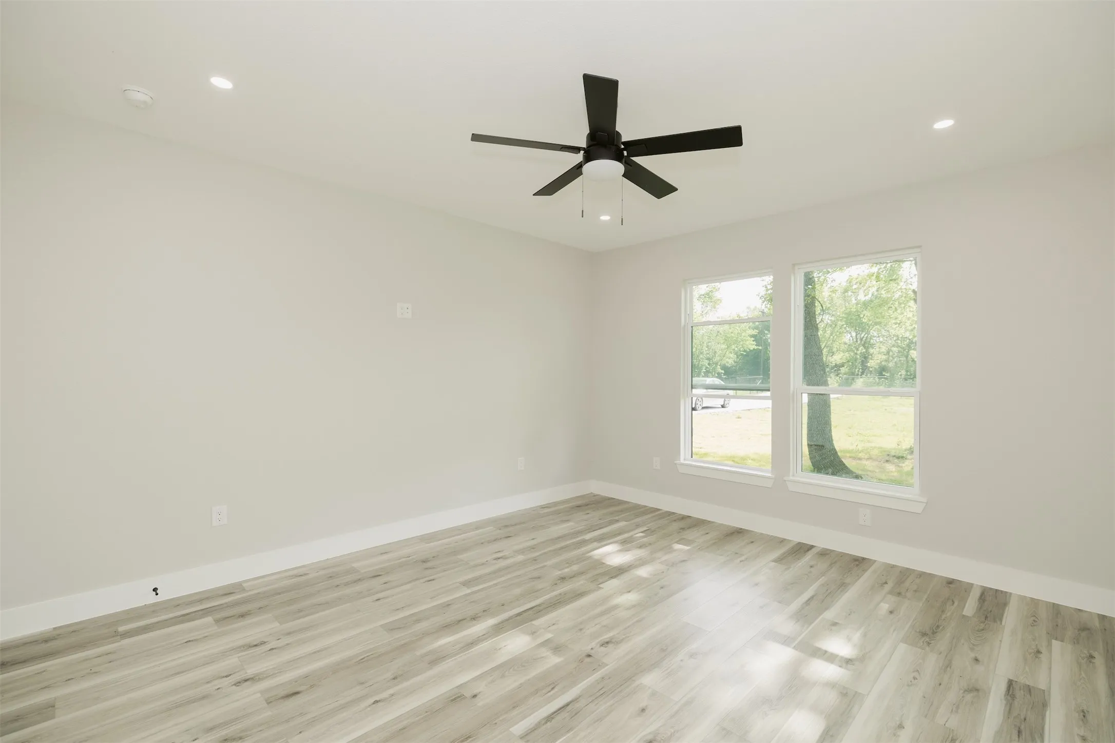Single Family Residence For Sale in Hunt County , 1911 US-HWY 69 Road, Greenville, Texas 75401, 3 Bedroom, 2 Bathroom, 4 Garage spaces, 1,920 Sqft, built in 2025, mls#21379306, Real Estate Agent in Greenville, Homes For Sale in Hunt county, Homes For Sale in Greenville, Realtor in Greenville Texas, Real Estate Brokerage Independent Realty Texas, Luminita Cordes Realtor