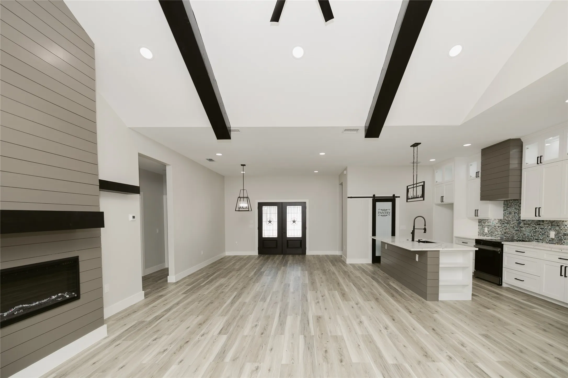 Single Family Residence For Sale in Hunt County , 1911 US-HWY 69 Road, Greenville, Texas 75401, 3 Bedroom, 2 Bathroom, 4 Garage spaces, 1,920 Sqft, built in 2025, mls#21379306, Real Estate Agent in Greenville, Homes For Sale in Hunt county, Homes For Sale in Greenville, Realtor in Greenville Texas, Real Estate Brokerage Independent Realty Texas, Luminita Cordes Realtor
