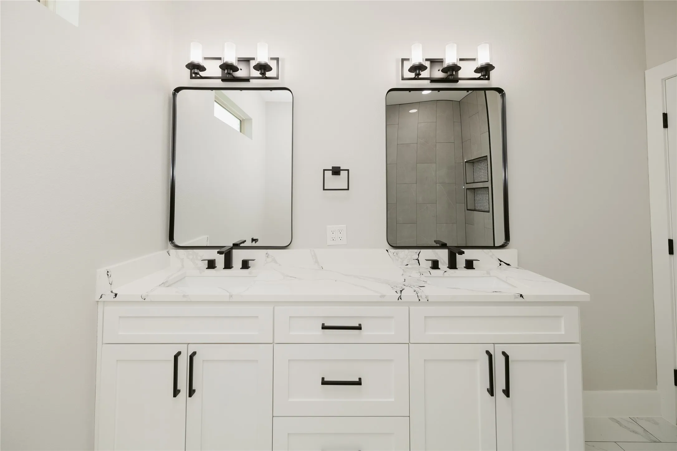 Single Family Residence For Sale in Hunt County , 1911 US-HWY 69 Road, Greenville, Texas 75401, 3 Bedroom, 2 Bathroom, 4 Garage spaces, 1,920 Sqft, built in 2025, mls#21379306, Real Estate Agent in Greenville, Homes For Sale in Hunt county, Homes For Sale in Greenville, Realtor in Greenville Texas, Real Estate Brokerage Independent Realty Texas, Luminita Cordes Realtor