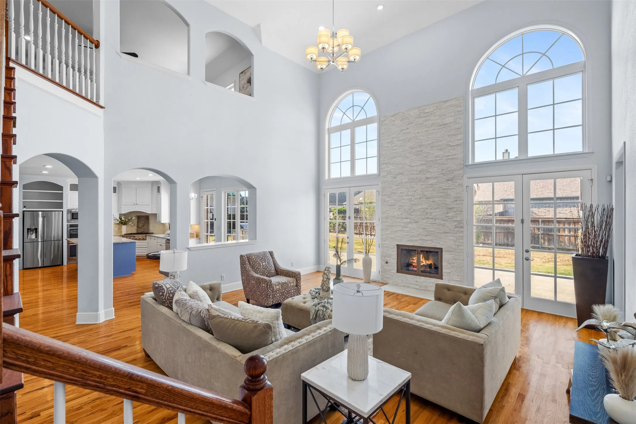 Single Family Residence For Sale in Tarrant County , 1217 Viridian Park Lane, Arlington, Texas 76005, 5 Bedroom, 5 Bathroom, 3 Garage spaces, 6,316 Sqft, built in 2015, mls#21379302, Real Estate Agent in Arlington, Homes For Sale in Tarrant county, Homes For Sale in Arlington, Realtor in Arlington Texas, Real Estate Brokerage Independent Realty Texas, Luminita Cordes Realtor