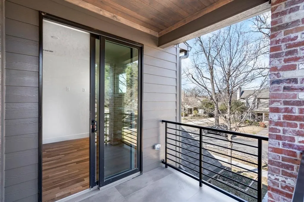 Single Family Residence For Rent in Dallas County , 5836 Martel Avenue, Dallas, Texas 75206, 4 Bedroom, 4 Bathroom, 2 Garage spaces, 3,167 Sqft, built in 2025, mls#21379309, Real Estate Agent in Dallas, Homes For Rent in Dallas county, Homes For Rent in Dallas, Realtor in Dallas Texas, Real Estate Brokerage Independent Realty Texas, Luminita Cordes Realtor