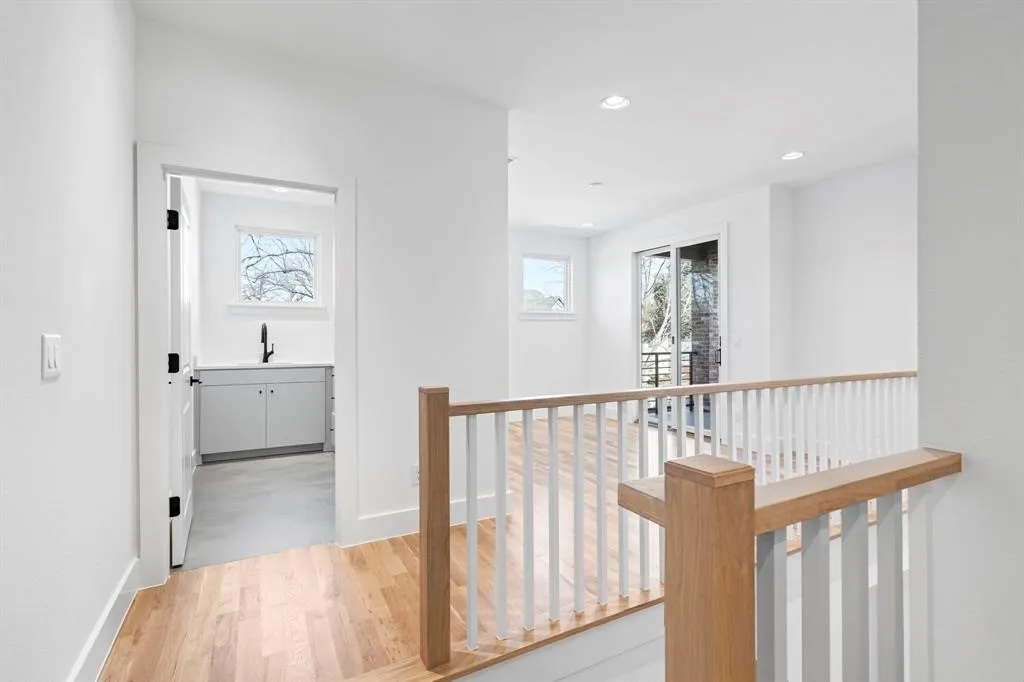 Single Family Residence For Rent in Dallas County , 5836 Martel Avenue, Dallas, Texas 75206, 4 Bedroom, 4 Bathroom, 2 Garage spaces, 3,167 Sqft, built in 2025, mls#21379309, Real Estate Agent in Dallas, Homes For Rent in Dallas county, Homes For Rent in Dallas, Realtor in Dallas Texas, Real Estate Brokerage Independent Realty Texas, Luminita Cordes Realtor