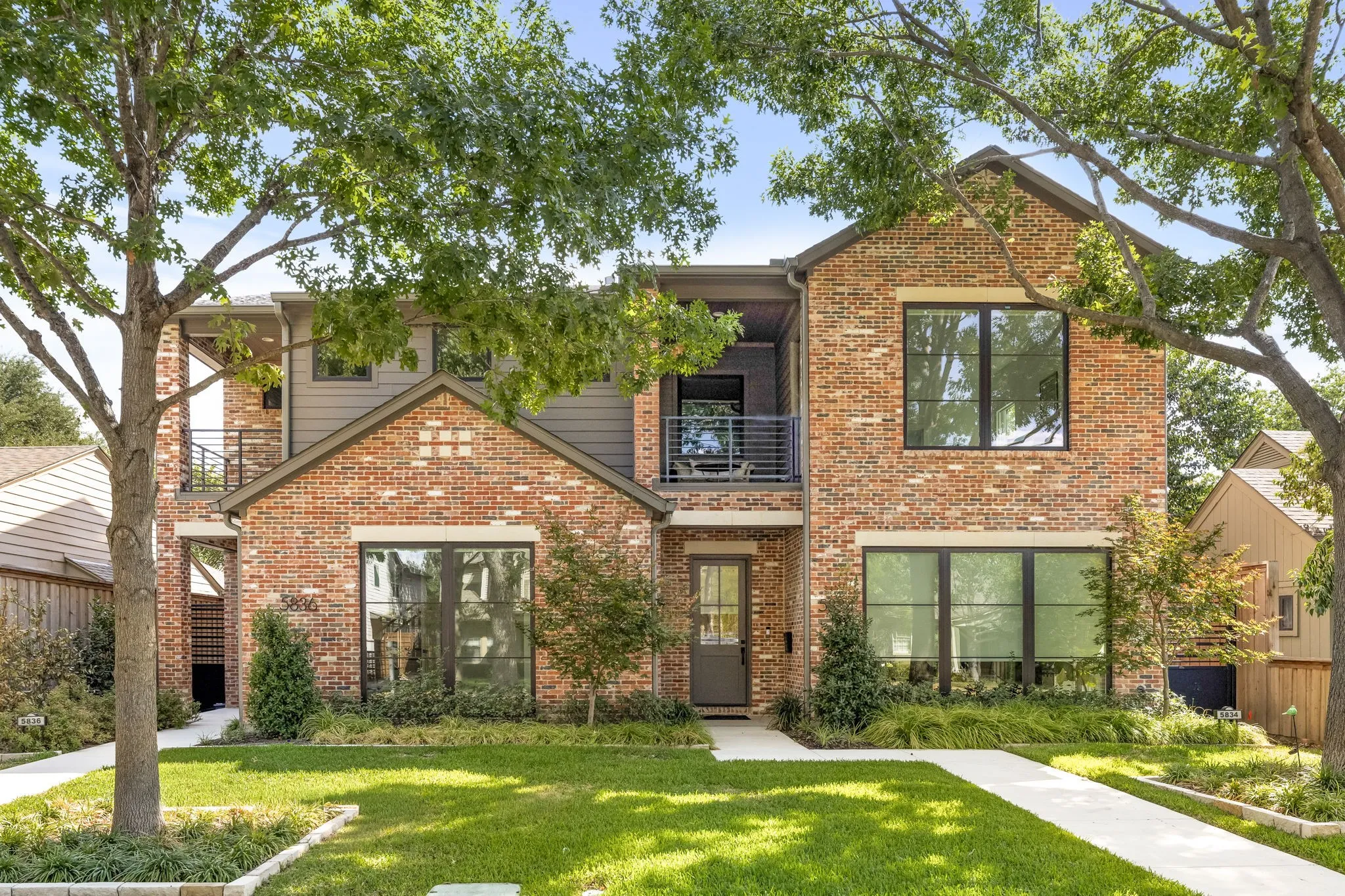 Single Family Residence For Rent in Dallas County , 5836 Martel Avenue, Dallas, Texas 75206, 4 Bedroom, 4 Bathroom, 2 Garage spaces, 3,167 Sqft, built in 2025, mls#21379309, Real Estate Agent in Dallas, Homes For Rent in Dallas county, Homes For Rent in Dallas, Realtor in Dallas Texas, Real Estate Brokerage Independent Realty Texas, Luminita Cordes Realtor