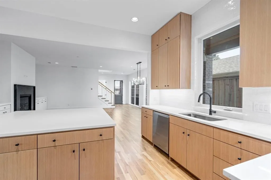 Single Family Residence For Rent in Dallas County , 5836 Martel Avenue, Dallas, Texas 75206, 4 Bedroom, 4 Bathroom, 2 Garage spaces, 3,167 Sqft, built in 2025, mls#21379309, Real Estate Agent in Dallas, Homes For Rent in Dallas county, Homes For Rent in Dallas, Realtor in Dallas Texas, Real Estate Brokerage Independent Realty Texas, Luminita Cordes Realtor