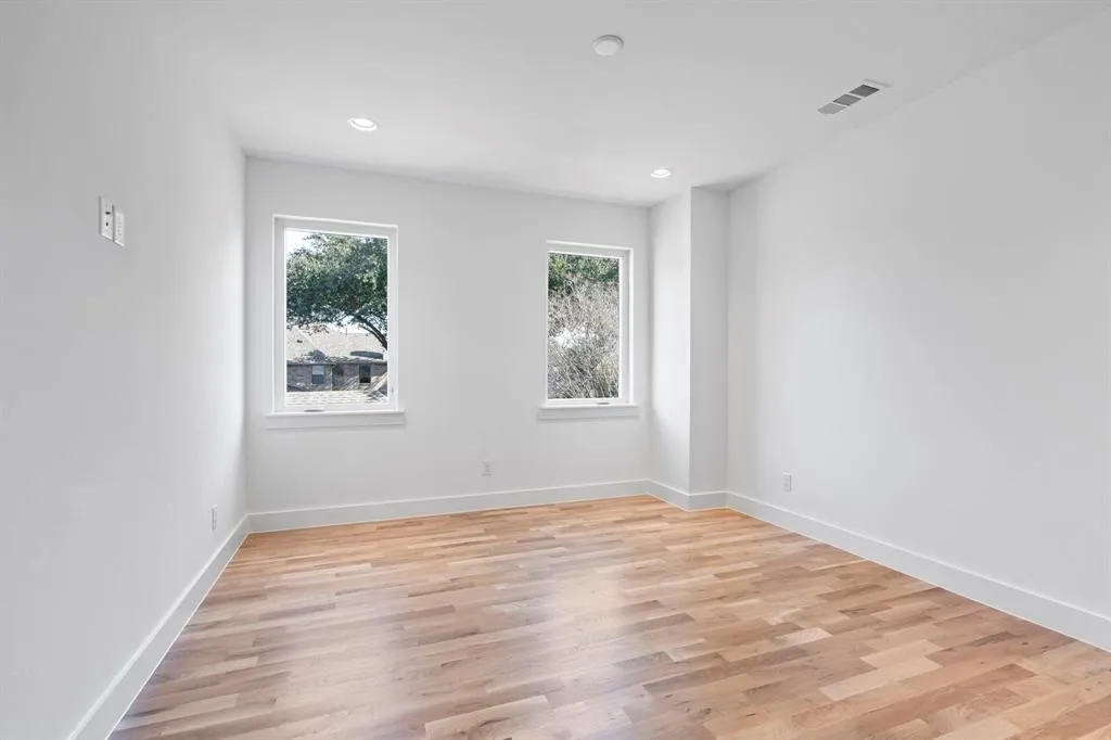Single Family Residence For Rent in Dallas County , 5836 Martel Avenue, Dallas, Texas 75206, 4 Bedroom, 4 Bathroom, 2 Garage spaces, 3,167 Sqft, built in 2025, mls#21379309, Real Estate Agent in Dallas, Homes For Rent in Dallas county, Homes For Rent in Dallas, Realtor in Dallas Texas, Real Estate Brokerage Independent Realty Texas, Luminita Cordes Realtor