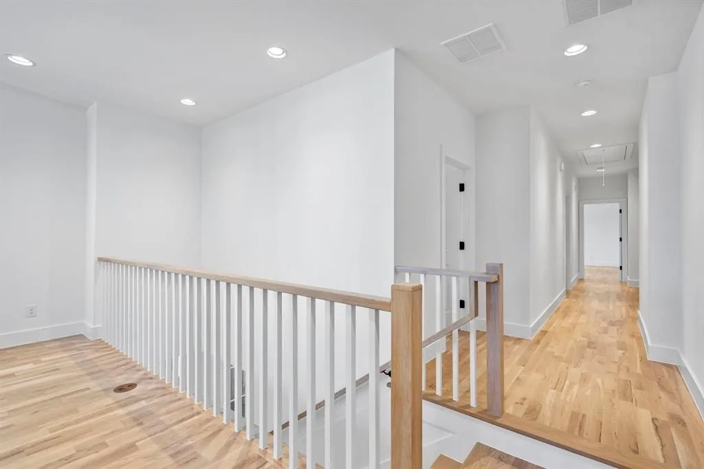 Single Family Residence For Rent in Dallas County , 5836 Martel Avenue, Dallas, Texas 75206, 4 Bedroom, 4 Bathroom, 2 Garage spaces, 3,167 Sqft, built in 2025, mls#21379309, Real Estate Agent in Dallas, Homes For Rent in Dallas county, Homes For Rent in Dallas, Realtor in Dallas Texas, Real Estate Brokerage Independent Realty Texas, Luminita Cordes Realtor