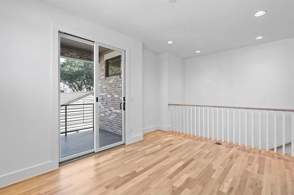 Single Family Residence For Rent in Dallas County , 5836 Martel Avenue, Dallas, Texas 75206, 4 Bedroom, 4 Bathroom, 2 Garage spaces, 3,167 Sqft, built in 2025, mls#21379309, Real Estate Agent in Dallas, Homes For Rent in Dallas county, Homes For Rent in Dallas, Realtor in Dallas Texas, Real Estate Brokerage Independent Realty Texas, Luminita Cordes Realtor