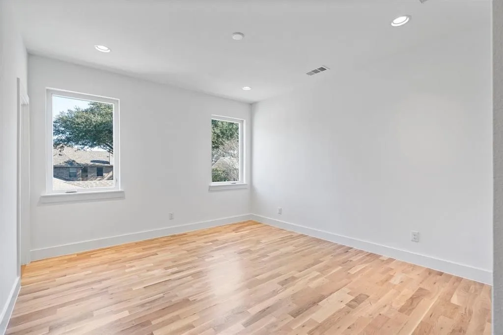 Single Family Residence For Rent in Dallas County , 5836 Martel Avenue, Dallas, Texas 75206, 4 Bedroom, 4 Bathroom, 2 Garage spaces, 3,167 Sqft, built in 2025, mls#21379309, Real Estate Agent in Dallas, Homes For Rent in Dallas county, Homes For Rent in Dallas, Realtor in Dallas Texas, Real Estate Brokerage Independent Realty Texas, Luminita Cordes Realtor