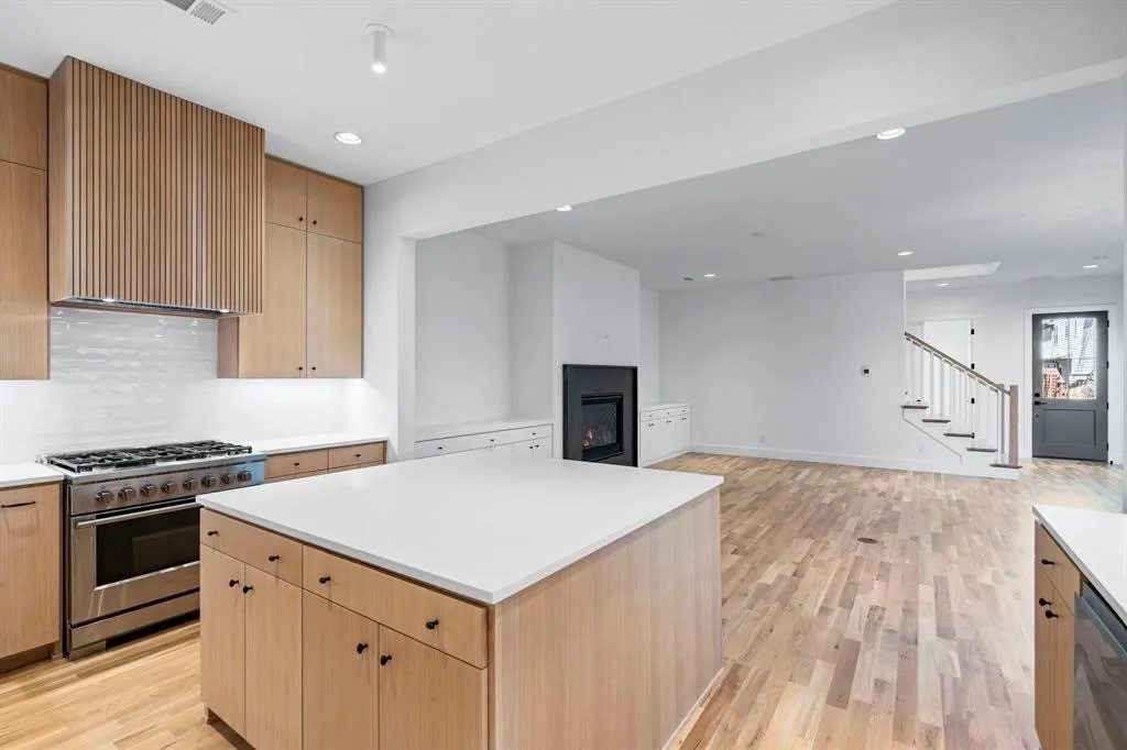 Single Family Residence For Rent in Dallas County , 5836 Martel Avenue, Dallas, Texas 75206, 4 Bedroom, 4 Bathroom, 2 Garage spaces, 3,167 Sqft, built in 2025, mls#21379309, Real Estate Agent in Dallas, Homes For Rent in Dallas county, Homes For Rent in Dallas, Realtor in Dallas Texas, Real Estate Brokerage Independent Realty Texas, Luminita Cordes Realtor