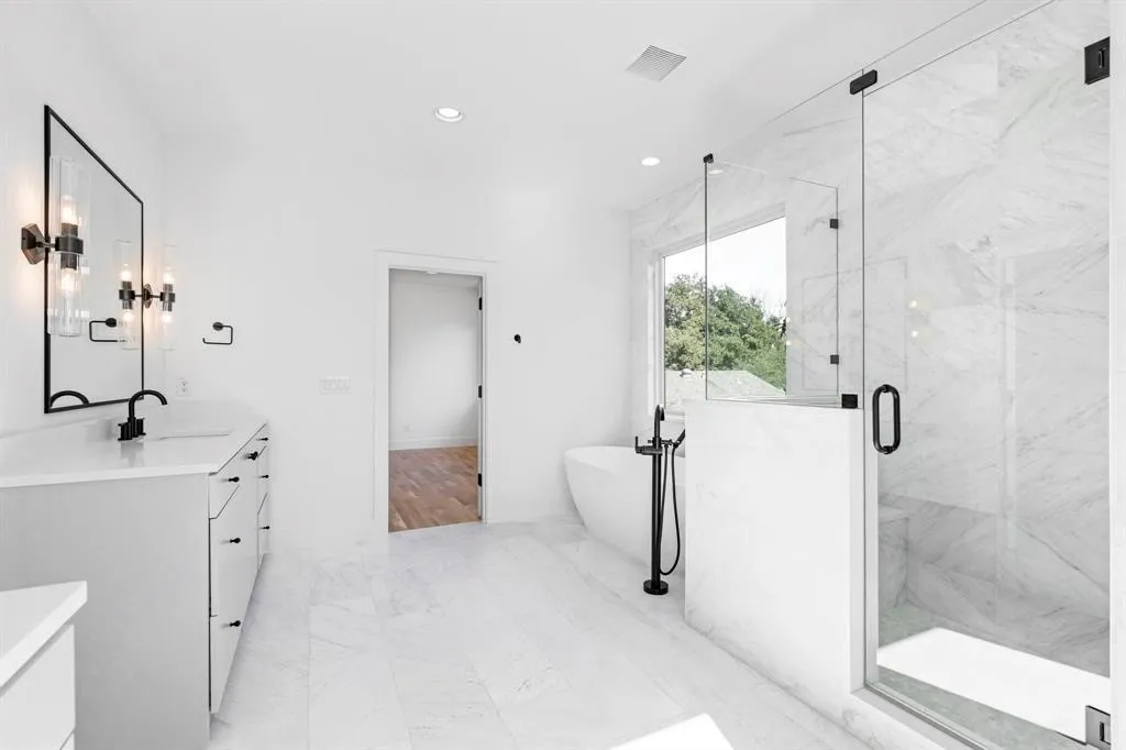 Single Family Residence For Rent in Dallas County , 5836 Martel Avenue, Dallas, Texas 75206, 4 Bedroom, 4 Bathroom, 2 Garage spaces, 3,167 Sqft, built in 2025, mls#21379309, Real Estate Agent in Dallas, Homes For Rent in Dallas county, Homes For Rent in Dallas, Realtor in Dallas Texas, Real Estate Brokerage Independent Realty Texas, Luminita Cordes Realtor