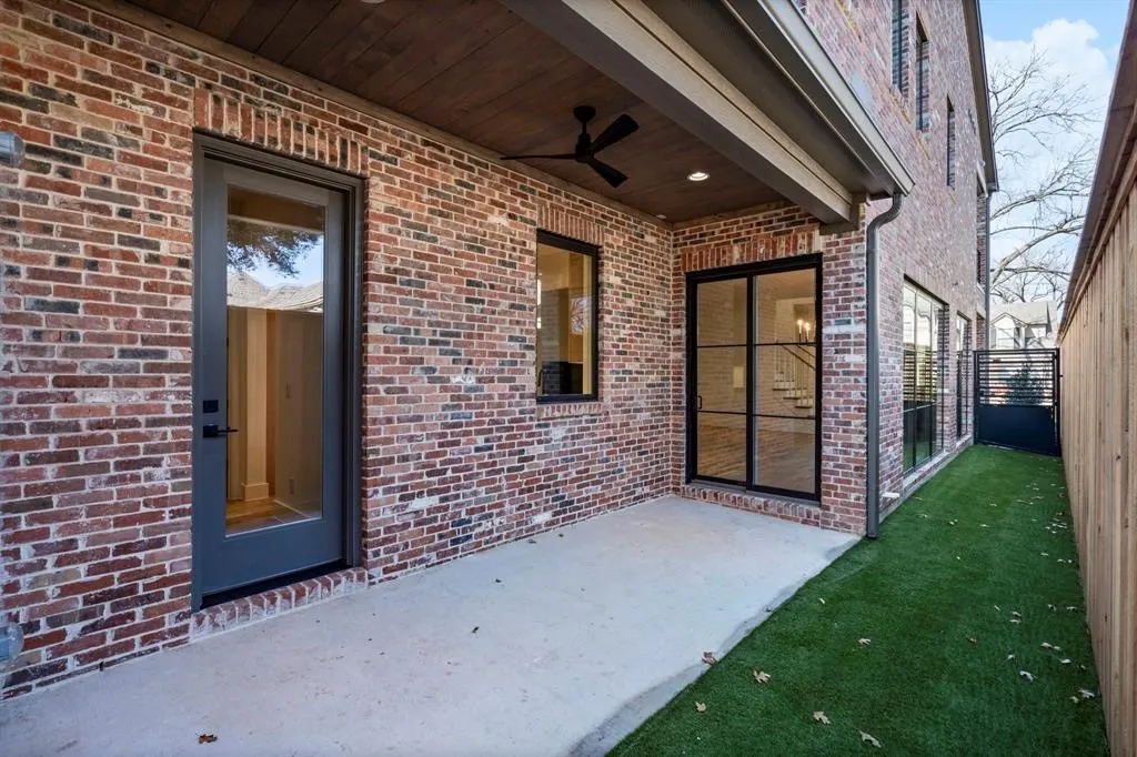 Single Family Residence For Rent in Dallas County , 5836 Martel Avenue, Dallas, Texas 75206, 4 Bedroom, 4 Bathroom, 2 Garage spaces, 3,167 Sqft, built in 2025, mls#21379309, Real Estate Agent in Dallas, Homes For Rent in Dallas county, Homes For Rent in Dallas, Realtor in Dallas Texas, Real Estate Brokerage Independent Realty Texas, Luminita Cordes Realtor