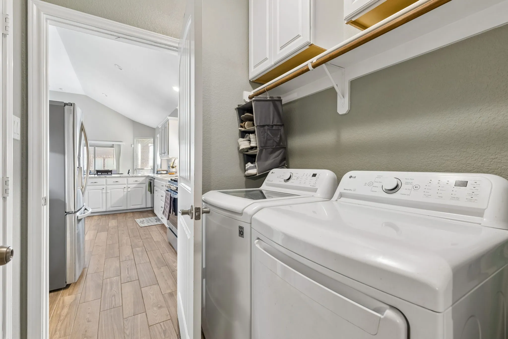 Single Family Residence For Sale in Tarrant County , 10336 Point Lobos Trail, Fort Worth, Texas 76177, 4 Bedroom, 2 Bathroom, 2 Garage spaces, 1,805 Sqft, built in 2011, mls#21378874, Real Estate Agent in Fort Worth, Homes For Sale in Tarrant county, Homes For Sale in Fort Worth, Realtor in Fort Worth Texas, Real Estate Brokerage Independent Realty Texas, Luminita Cordes Realtor