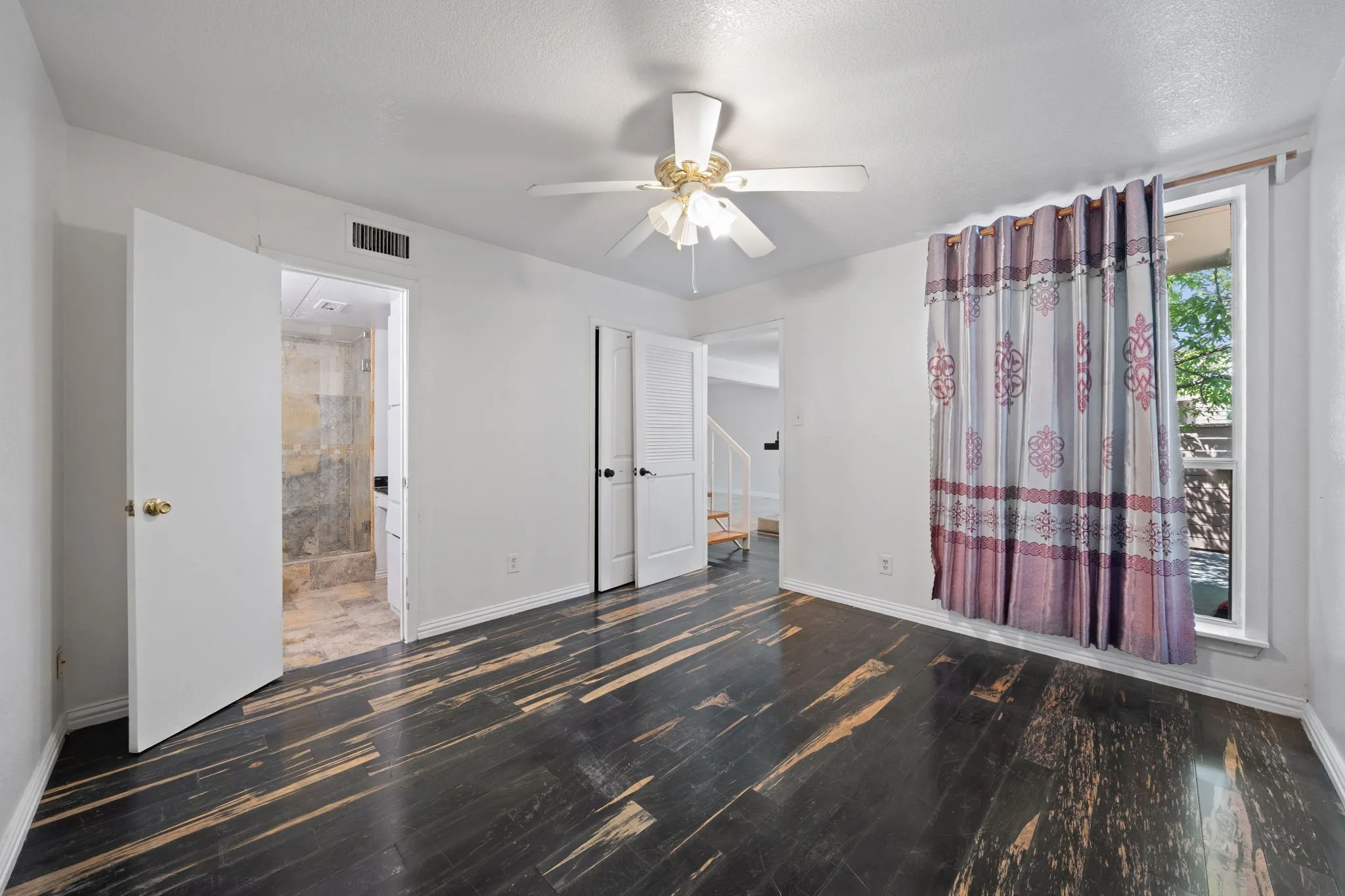 Condominium For Rent in Dallas County , 3121 Park Lane 1107, Dallas, Texas 75220, 2 Bedroom, 2 Bathroom, Garage spaces, 970 Sqft, built in 1969, mls#21378463, Real Estate Agent in Dallas, Homes For Rent in Dallas county, Homes For Rent in Dallas, Realtor in Dallas Texas, Real Estate Brokerage Independent Realty Texas, Luminita Cordes Realtor
