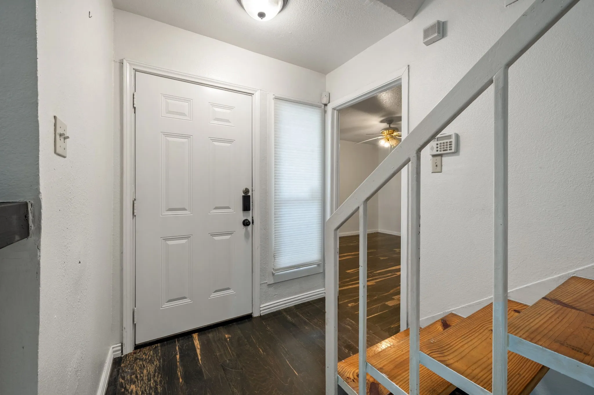 Condominium For Rent in Dallas County , 3121 Park Lane 1107, Dallas, Texas 75220, 2 Bedroom, 2 Bathroom, Garage spaces, 970 Sqft, built in 1969, mls#21378463, Real Estate Agent in Dallas, Homes For Rent in Dallas county, Homes For Rent in Dallas, Realtor in Dallas Texas, Real Estate Brokerage Independent Realty Texas, Luminita Cordes Realtor