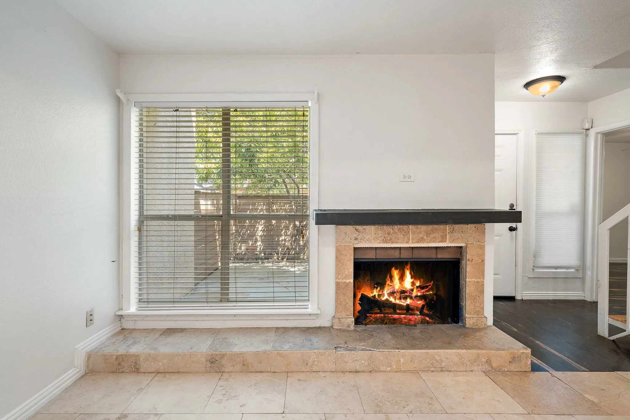 Condominium For Rent in Dallas County , 3121 Park Lane 1107, Dallas, Texas 75220, 2 Bedroom, 2 Bathroom, Garage spaces, 970 Sqft, built in 1969, mls#21378463, Real Estate Agent in Dallas, Homes For Rent in Dallas county, Homes For Rent in Dallas, Realtor in Dallas Texas, Real Estate Brokerage Independent Realty Texas, Luminita Cordes Realtor