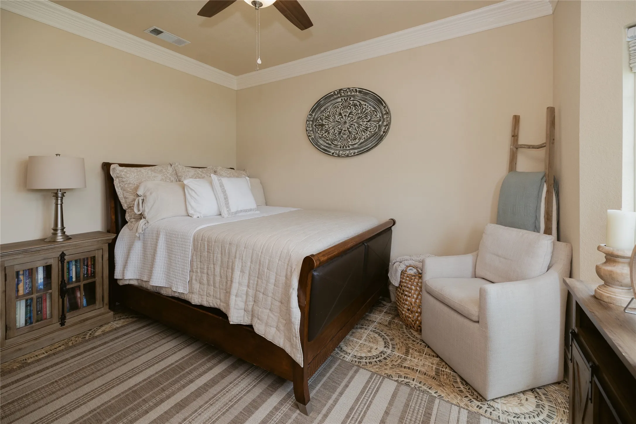 Single Family Residence For Sale in Rockwall County , 624 Horseshoe Bend, Royse City, Texas 75189, 5 Bedroom, 4 Bathroom, 3 Garage spaces, 2,957 Sqft, built in 2004, mls#21379316, Real Estate Agent in Royse City, Homes For Sale in Rockwall county, Homes For Sale in Royse City, Realtor in Royse City Texas, Real Estate Brokerage Independent Realty Texas, Luminita Cordes Realtor