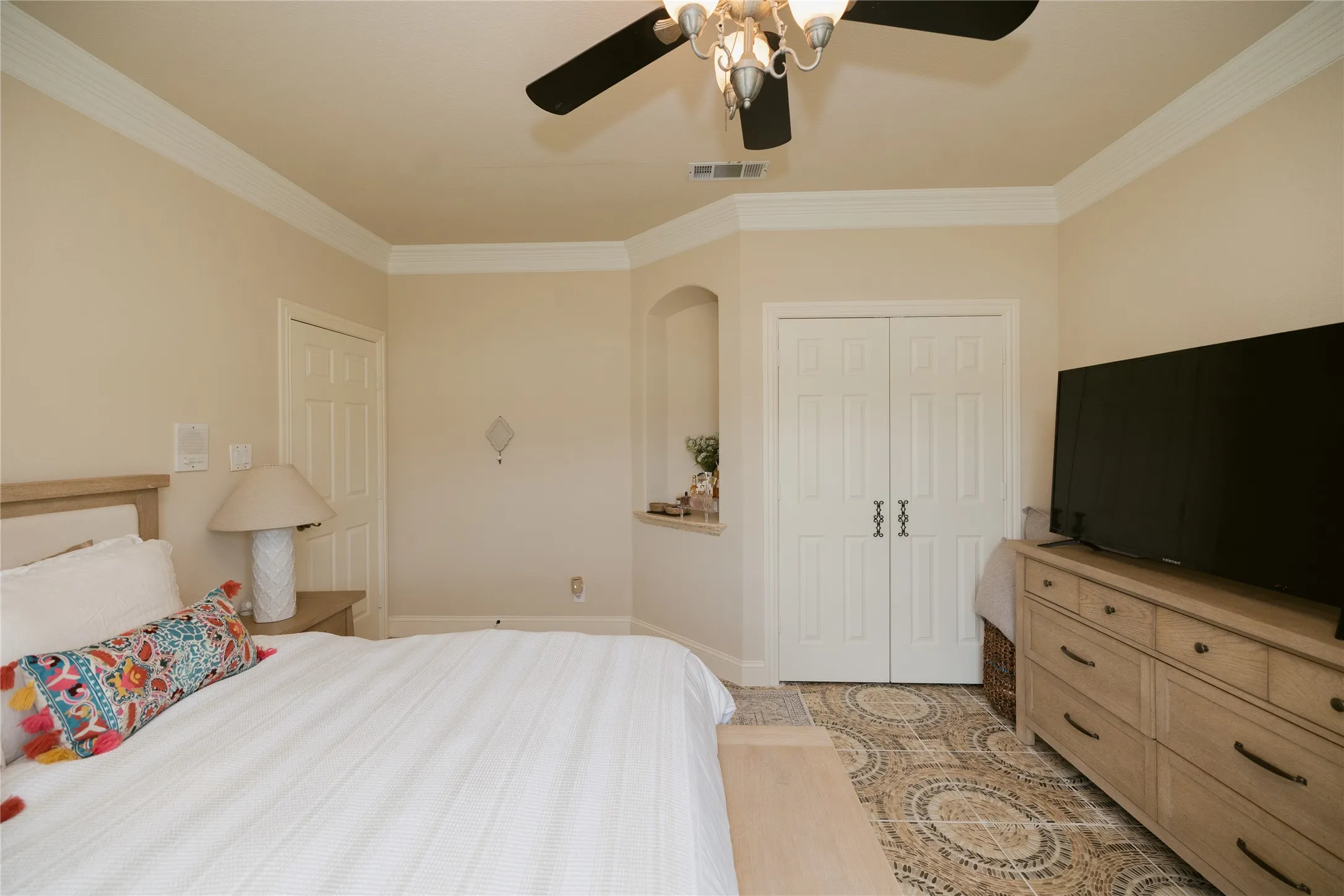 Single Family Residence For Sale in Rockwall County , 624 Horseshoe Bend, Royse City, Texas 75189, 5 Bedroom, 4 Bathroom, 3 Garage spaces, 2,957 Sqft, built in 2004, mls#21379316, Real Estate Agent in Royse City, Homes For Sale in Rockwall county, Homes For Sale in Royse City, Realtor in Royse City Texas, Real Estate Brokerage Independent Realty Texas, Luminita Cordes Realtor