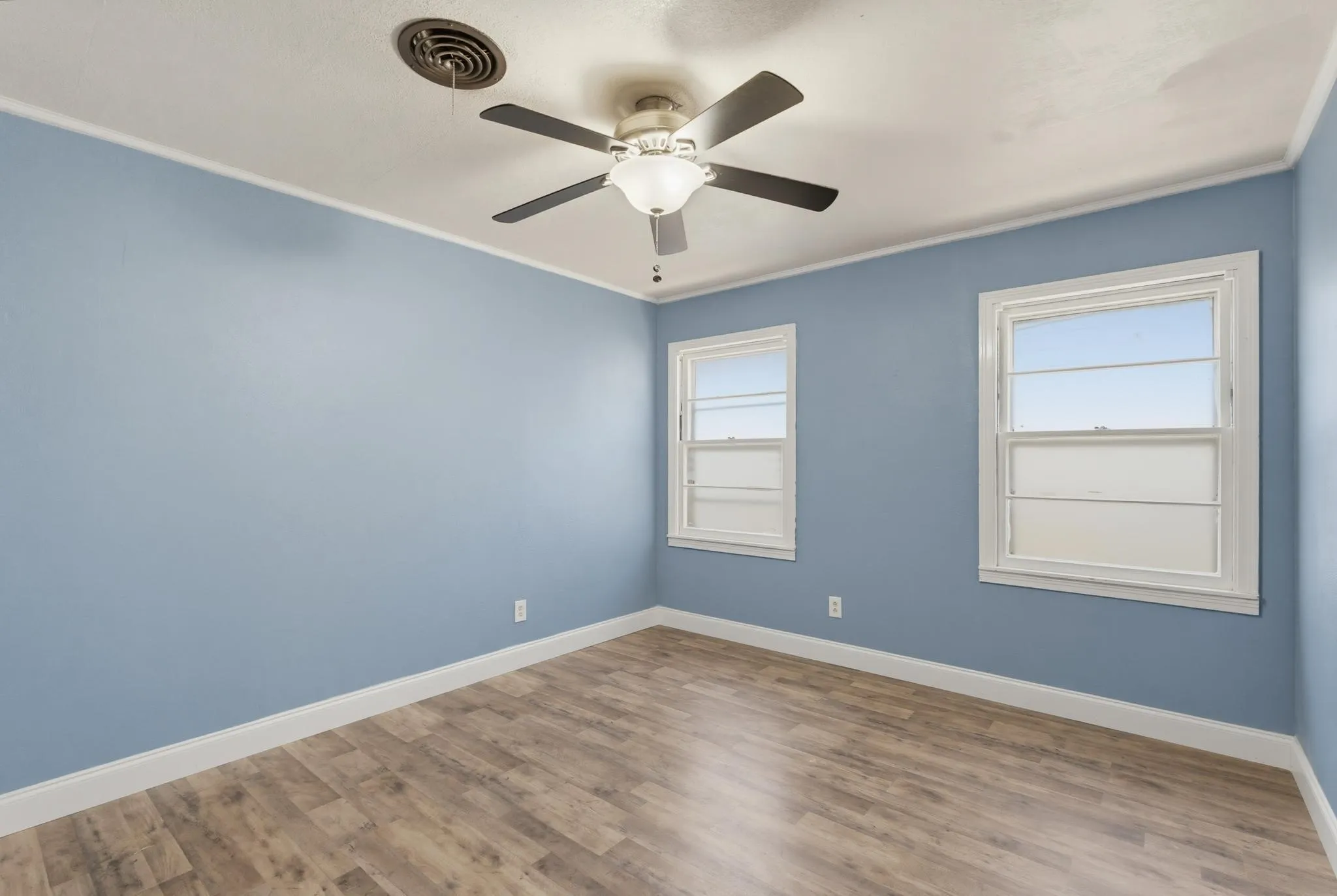 Single Family Residence For Sale in Taylor County , 750 Westview Drive, Abilene, Texas 79603, 4 Bedroom, 2 Bathroom, Garage spaces, 1,510 Sqft, built in 1956, mls#21379247, Real Estate Agent in Abilene, Homes For Sale in Taylor county, Homes For Sale in Abilene, Realtor in Abilene Texas, Real Estate Brokerage Independent Realty Texas, Luminita Cordes Realtor