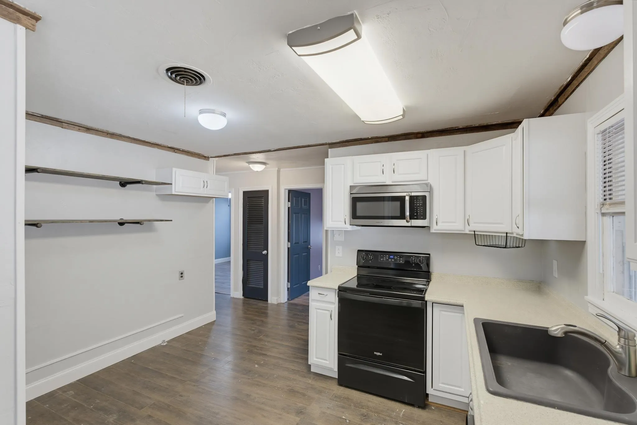Single Family Residence For Sale in Taylor County , 750 Westview Drive, Abilene, Texas 79603, 4 Bedroom, 2 Bathroom, Garage spaces, 1,510 Sqft, built in 1956, mls#21379247, Real Estate Agent in Abilene, Homes For Sale in Taylor county, Homes For Sale in Abilene, Realtor in Abilene Texas, Real Estate Brokerage Independent Realty Texas, Luminita Cordes Realtor