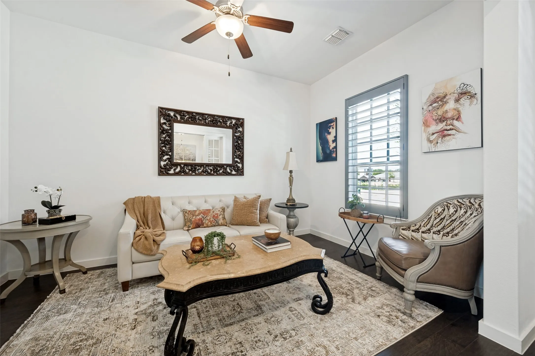 Townhouse For Sale in Tarrant County , 8704 Ice House Drive, North Richland Hills, Texas 76180, 3 Bedroom, 3 Bathroom, 2 Garage spaces, 2,020 Sqft, built in 2018, mls#21378086, Real Estate Agent in North Richland Hills, Homes For Sale in Tarrant county, Homes For Sale in North Richland Hills, Realtor in North Richland Hills Texas, Real Estate Brokerage Independent Realty Texas, Luminita Cordes Realtor