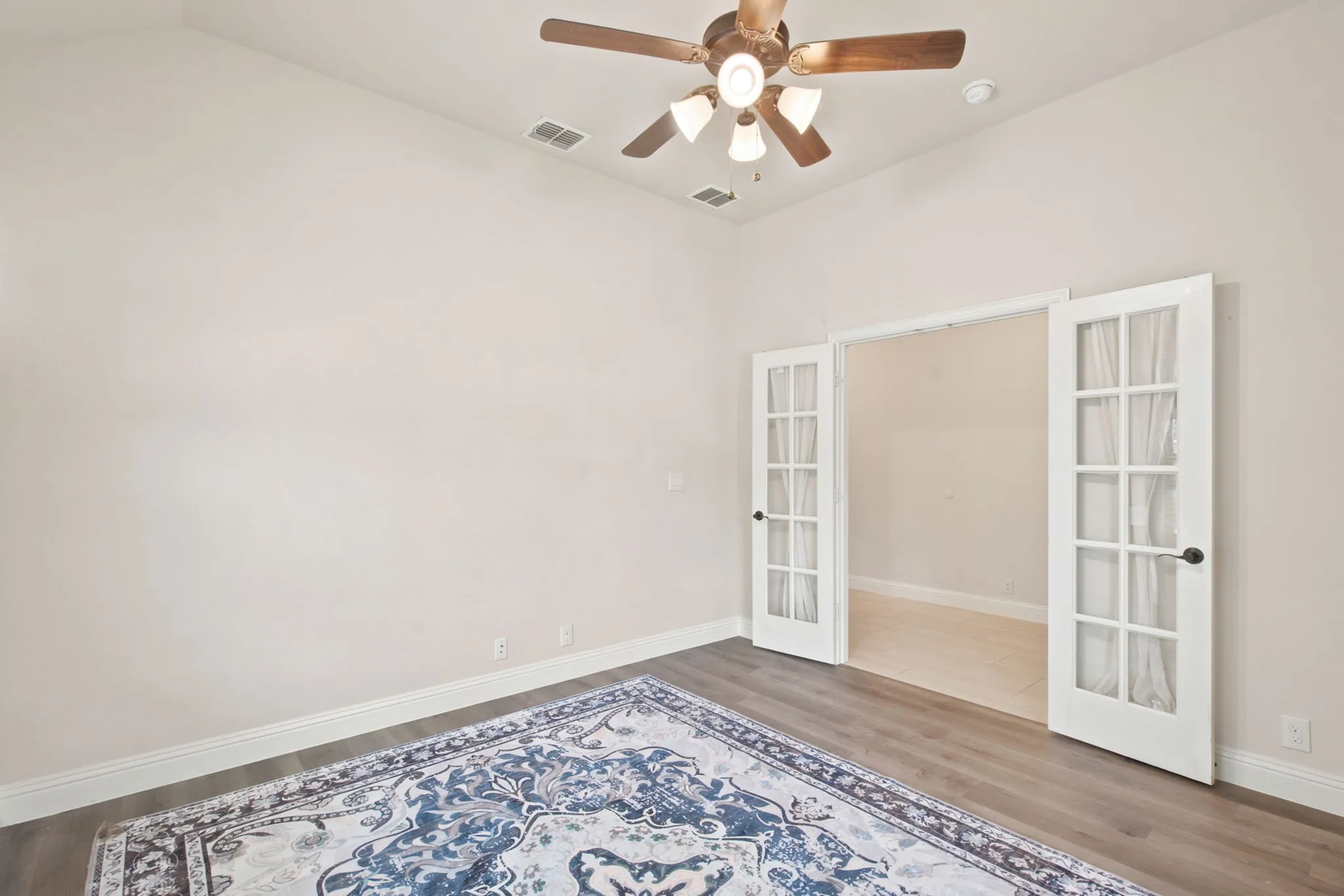Single Family Residence For Rent in Denton County , 1509 Yellowthroat Drive, Little Elm, Texas 75068, 4 Bedroom, 2 Bathroom, 2 Garage spaces, 2,041 Sqft, built in 2017, mls#21379299, Real Estate Agent in Little Elm, Homes For Rent in Denton county, Homes For Rent in Little Elm, Realtor in Little Elm Texas, Real Estate Brokerage Independent Realty Texas, Luminita Cordes Realtor