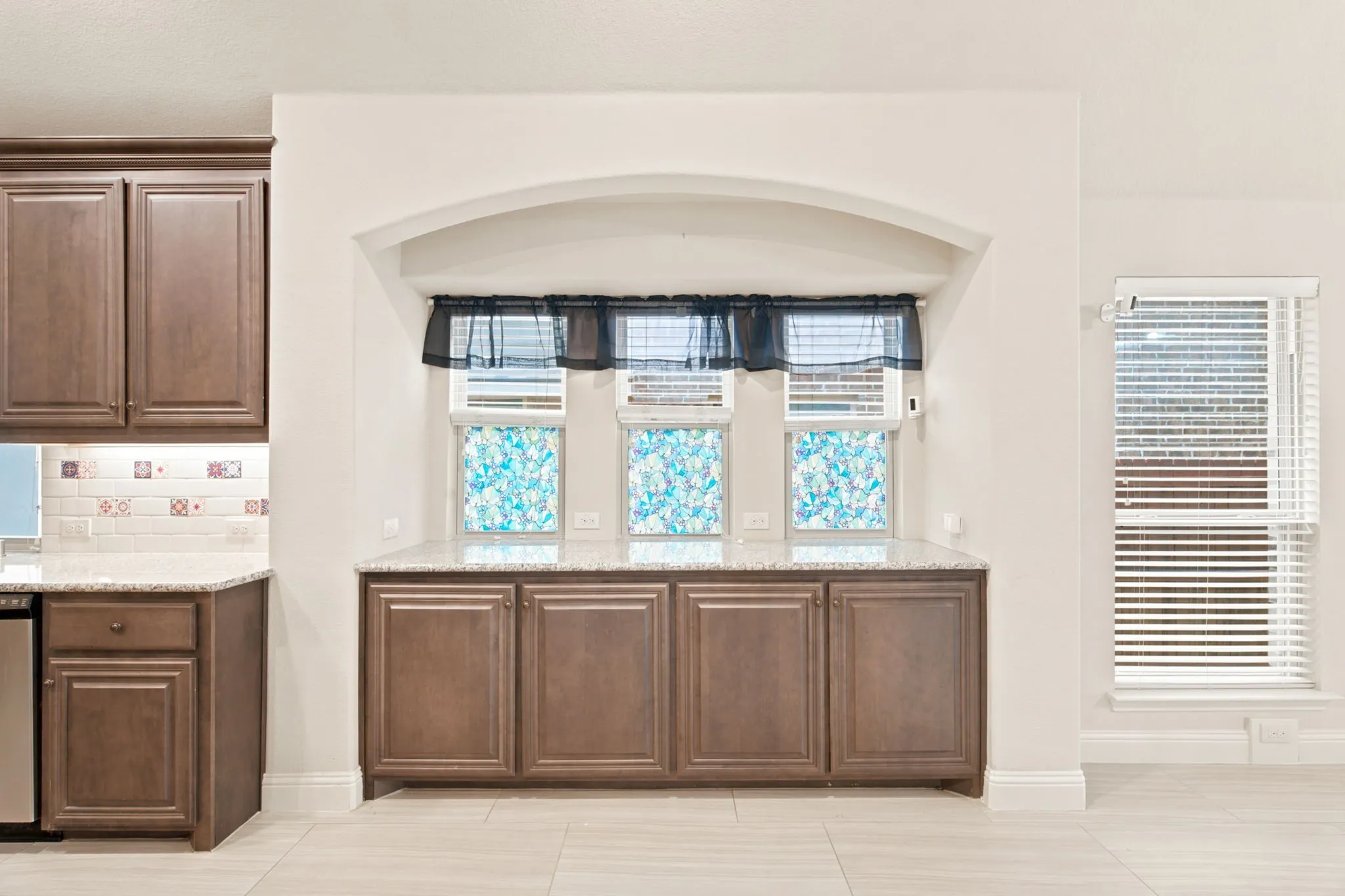 Single Family Residence For Rent in Denton County , 1509 Yellowthroat Drive, Little Elm, Texas 75068, 4 Bedroom, 2 Bathroom, 2 Garage spaces, 2,041 Sqft, built in 2017, mls#21379299, Real Estate Agent in Little Elm, Homes For Rent in Denton county, Homes For Rent in Little Elm, Realtor in Little Elm Texas, Real Estate Brokerage Independent Realty Texas, Luminita Cordes Realtor
