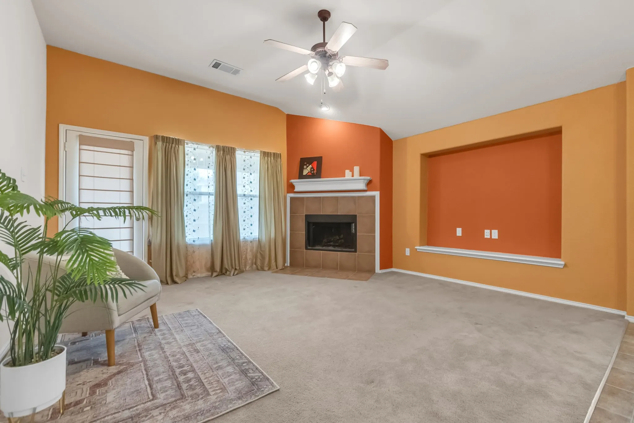 Single Family Residence For Sale in Tarrant County , 12117 Bellegrove Road, Burleson, Texas 76028, 3 Bedroom, 2 Bathroom, 2 Garage spaces, 1,820 Sqft, built in 2006, mls#21379320, Real Estate Agent in Burleson, Homes For Sale in Tarrant county, Homes For Sale in Burleson, Realtor in Burleson Texas, Real Estate Brokerage Independent Realty Texas, Luminita Cordes Realtor