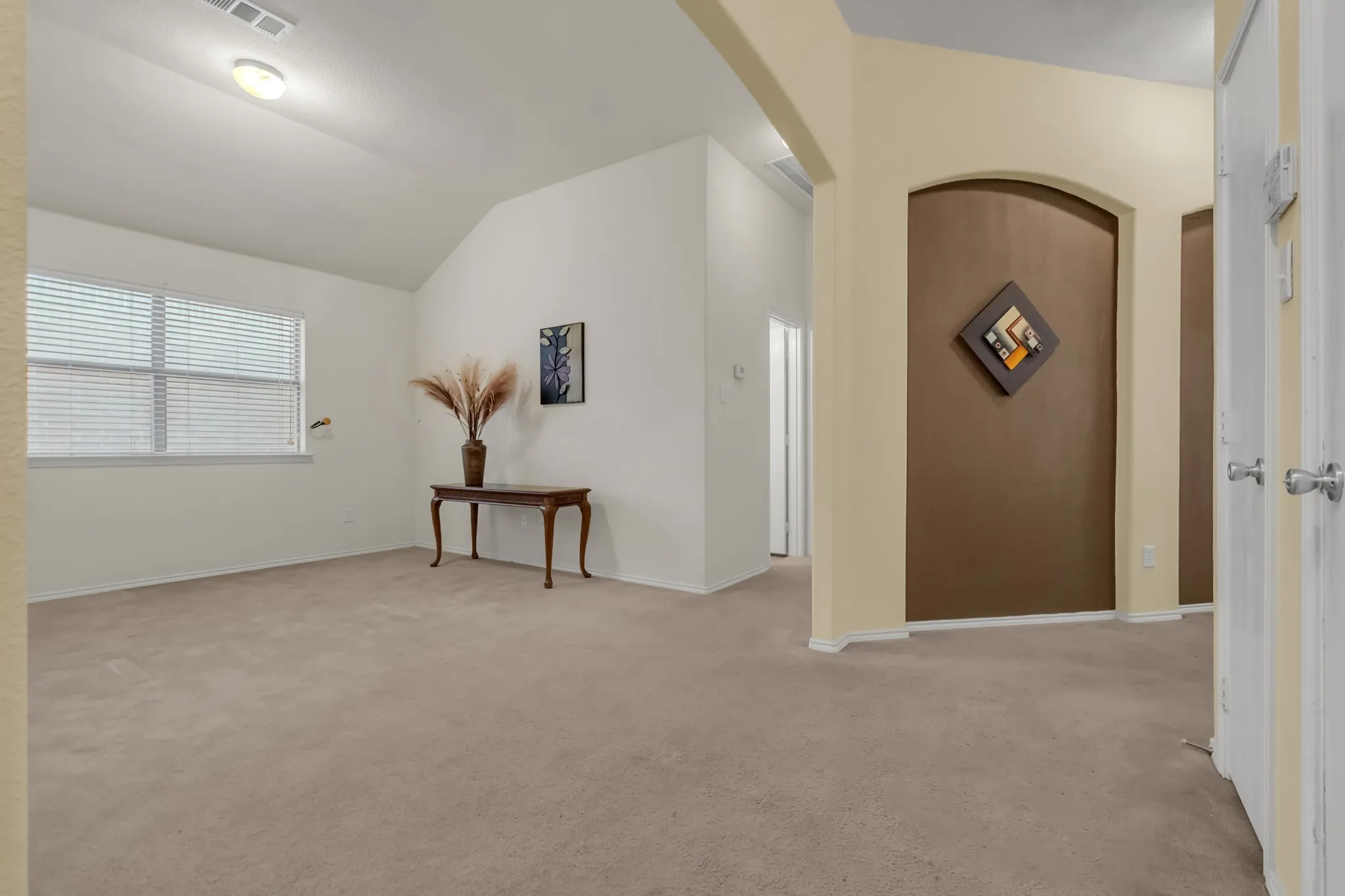 Single Family Residence For Sale in Tarrant County , 12117 Bellegrove Road, Burleson, Texas 76028, 3 Bedroom, 2 Bathroom, 2 Garage spaces, 1,820 Sqft, built in 2006, mls#21379320, Real Estate Agent in Burleson, Homes For Sale in Tarrant county, Homes For Sale in Burleson, Realtor in Burleson Texas, Real Estate Brokerage Independent Realty Texas, Luminita Cordes Realtor