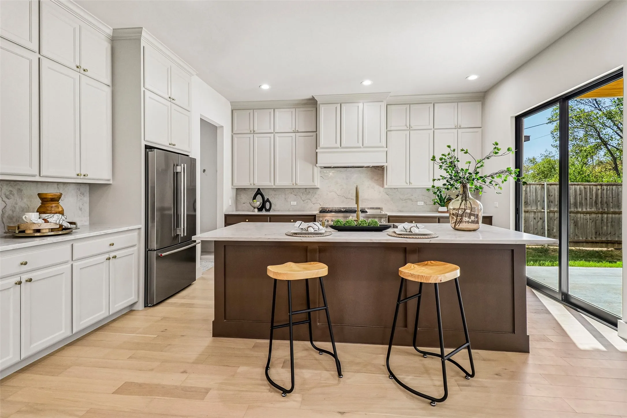 Single Family Residence For Sale in Dallas County , 1842 Life Avenue, Dallas, Texas 75212, 4 Bedroom, 4 Bathroom, 2 Garage spaces, 3,728 Sqft, built in 2026, mls#21369159, Real Estate Agent in Dallas, Homes For Sale in Dallas county, Homes For Sale in Dallas, Realtor in Dallas Texas, Real Estate Brokerage Independent Realty Texas, Luminita Cordes Realtor