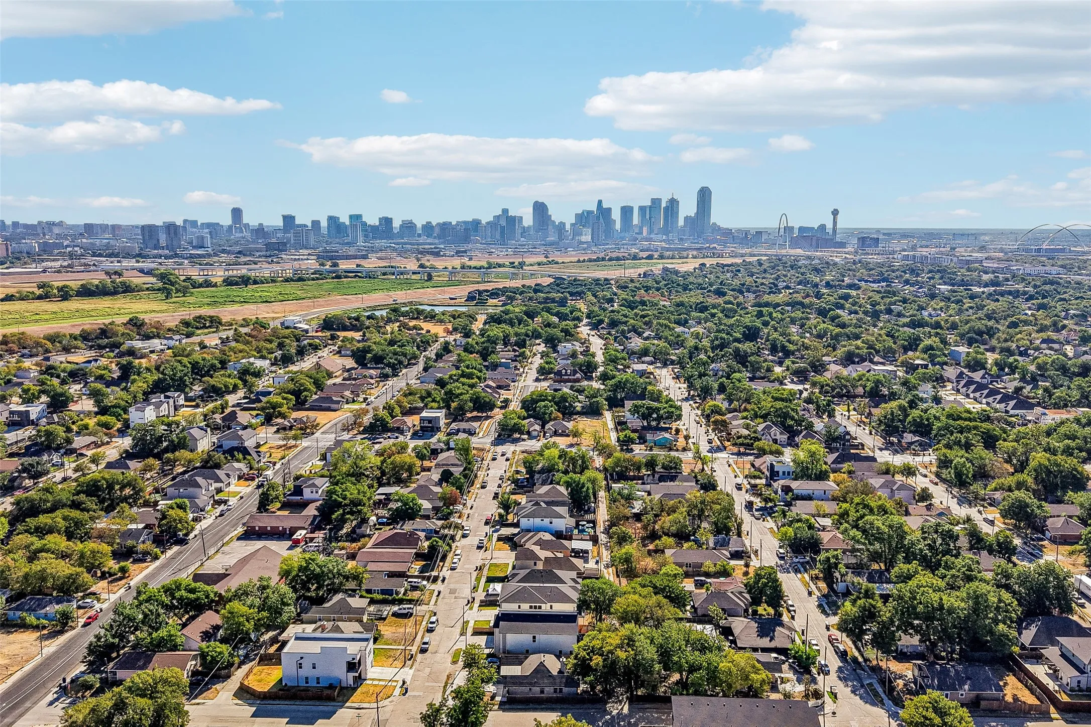 Single Family Residence For Sale in Dallas County , 1842 Life Avenue, Dallas, Texas 75212, 4 Bedroom, 4 Bathroom, 2 Garage spaces, 3,728 Sqft, built in 2026, mls#21369159, Real Estate Agent in Dallas, Homes For Sale in Dallas county, Homes For Sale in Dallas, Realtor in Dallas Texas, Real Estate Brokerage Independent Realty Texas, Luminita Cordes Realtor