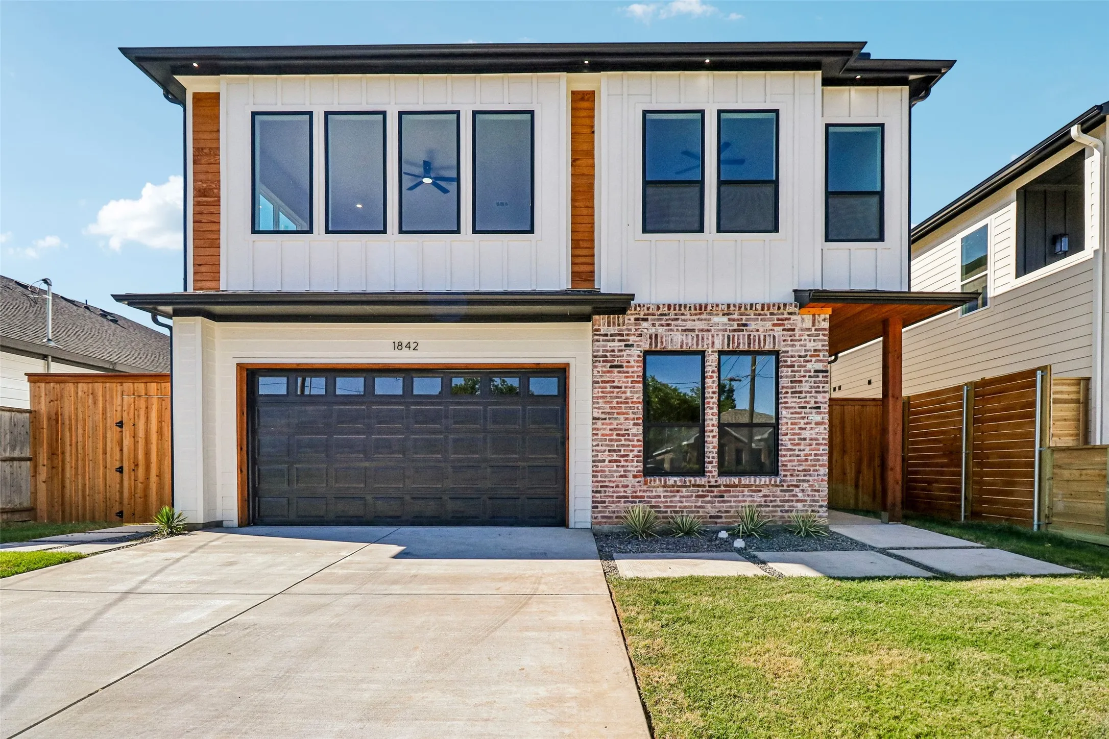 Single Family Residence For Sale in Dallas County , 1842 Life Avenue, Dallas, Texas 75212, 4 Bedroom, 4 Bathroom, 2 Garage spaces, 3,728 Sqft, built in 2026, mls#21369159, Real Estate Agent in Dallas, Homes For Sale in Dallas county, Homes For Sale in Dallas, Realtor in Dallas Texas, Real Estate Brokerage Independent Realty Texas, Luminita Cordes Realtor