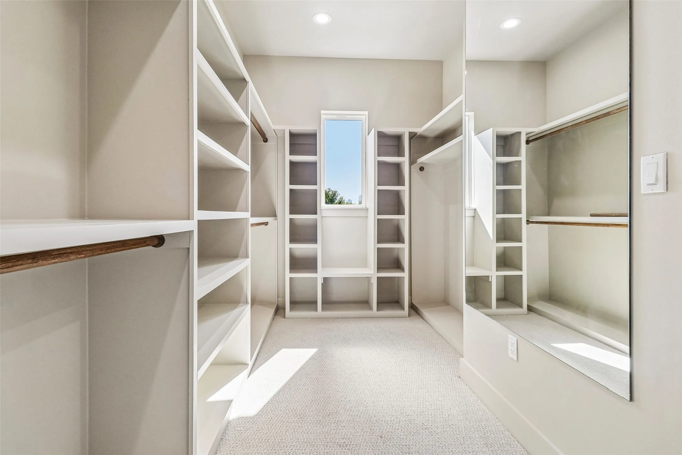 Single Family Residence For Sale in Dallas County , 1842 Life Avenue, Dallas, Texas 75212, 4 Bedroom, 4 Bathroom, 2 Garage spaces, 3,728 Sqft, built in 2026, mls#21369159, Real Estate Agent in Dallas, Homes For Sale in Dallas county, Homes For Sale in Dallas, Realtor in Dallas Texas, Real Estate Brokerage Independent Realty Texas, Luminita Cordes Realtor