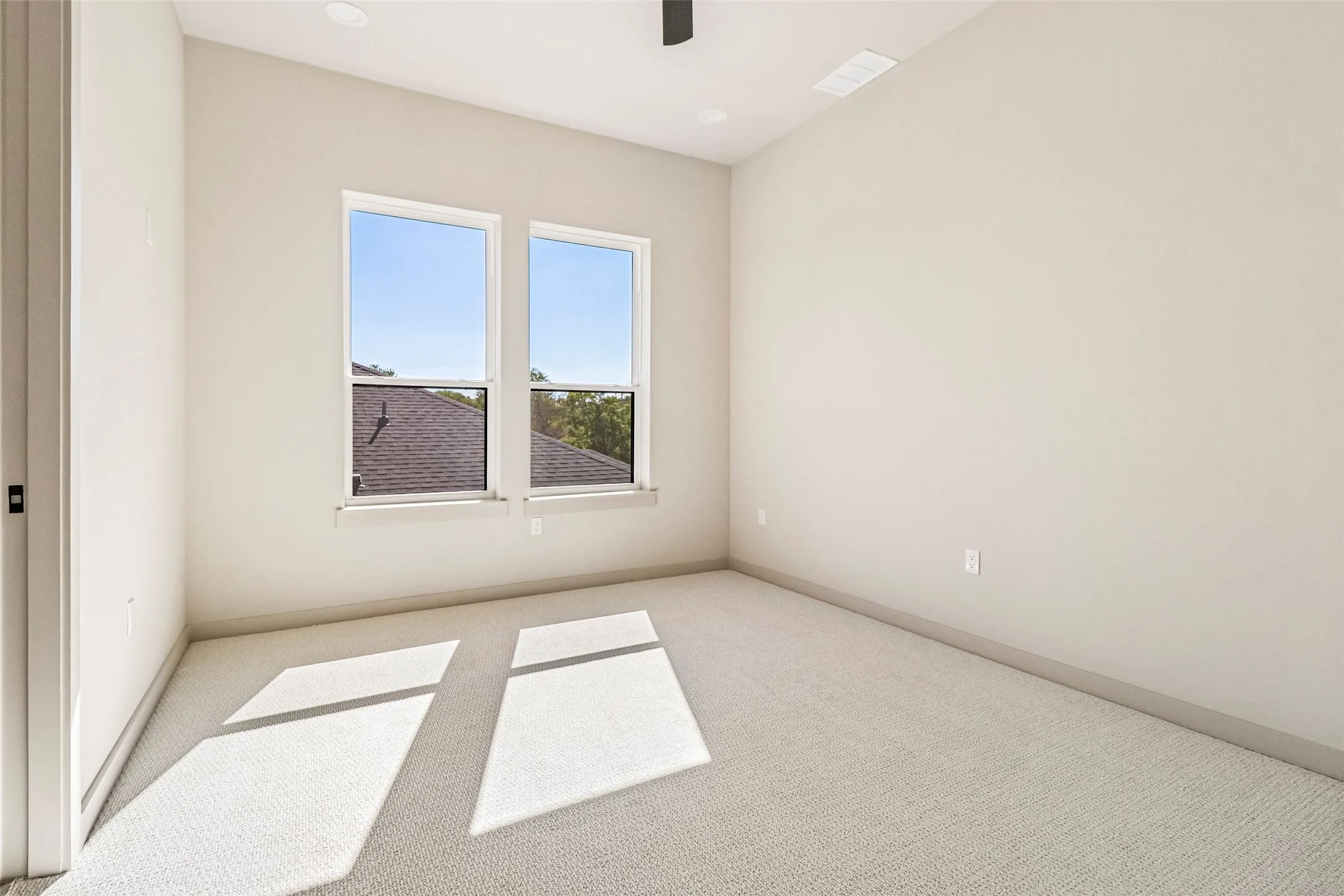 Single Family Residence For Sale in Dallas County , 1842 Life Avenue, Dallas, Texas 75212, 4 Bedroom, 4 Bathroom, 2 Garage spaces, 3,728 Sqft, built in 2026, mls#21369159, Real Estate Agent in Dallas, Homes For Sale in Dallas county, Homes For Sale in Dallas, Realtor in Dallas Texas, Real Estate Brokerage Independent Realty Texas, Luminita Cordes Realtor