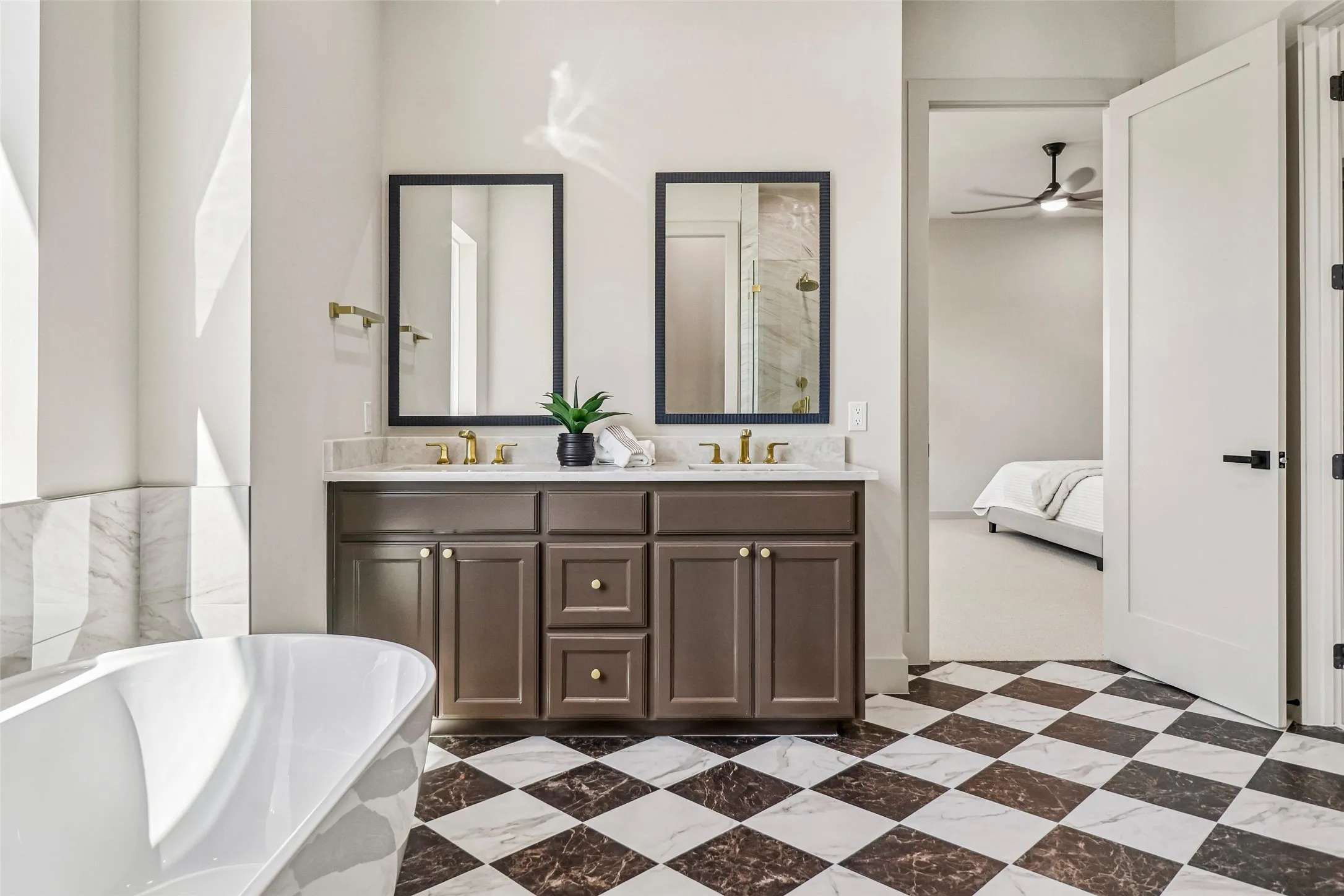 Single Family Residence For Sale in Dallas County , 1842 Life Avenue, Dallas, Texas 75212, 4 Bedroom, 4 Bathroom, 2 Garage spaces, 3,728 Sqft, built in 2026, mls#21369159, Real Estate Agent in Dallas, Homes For Sale in Dallas county, Homes For Sale in Dallas, Realtor in Dallas Texas, Real Estate Brokerage Independent Realty Texas, Luminita Cordes Realtor
