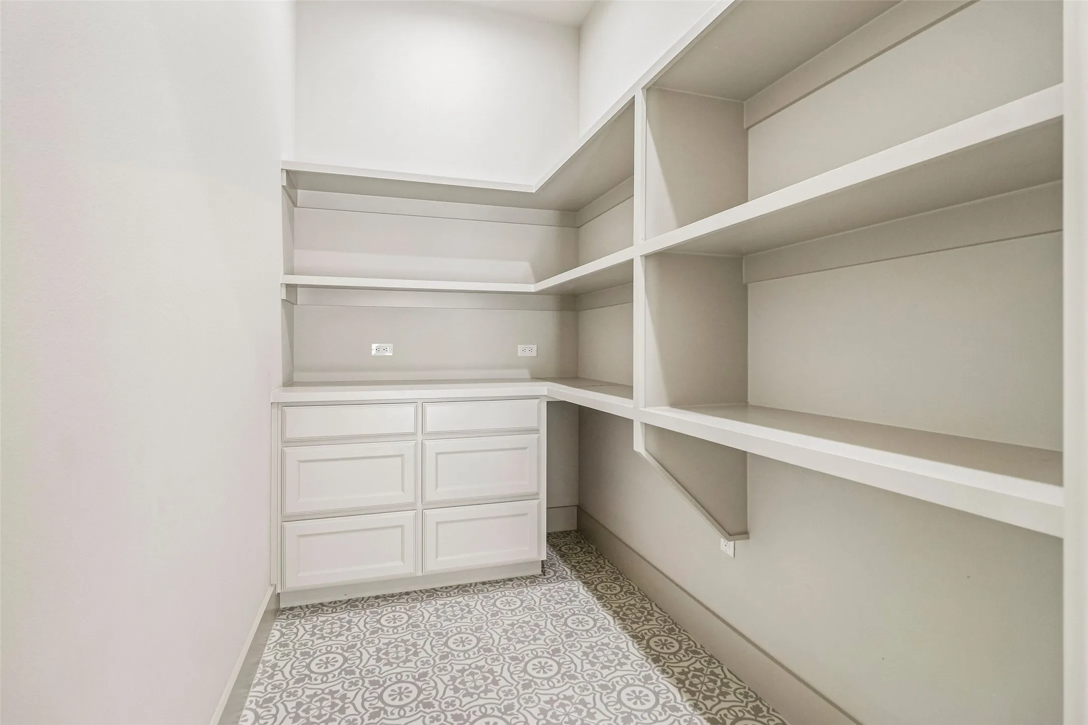 Single Family Residence For Sale in Dallas County , 1842 Life Avenue, Dallas, Texas 75212, 4 Bedroom, 4 Bathroom, 2 Garage spaces, 3,728 Sqft, built in 2026, mls#21369159, Real Estate Agent in Dallas, Homes For Sale in Dallas county, Homes For Sale in Dallas, Realtor in Dallas Texas, Real Estate Brokerage Independent Realty Texas, Luminita Cordes Realtor