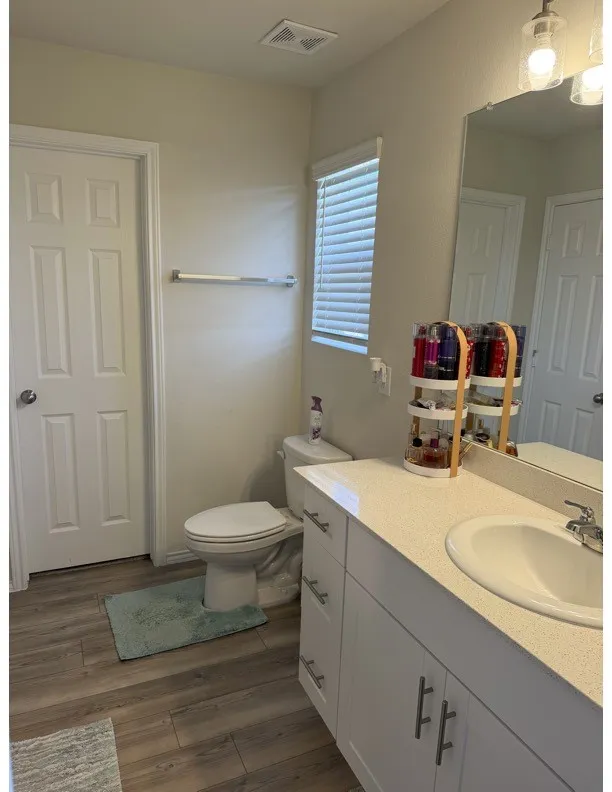 Single Family Residence For Rent in Denton County , 900 Shire Avenue, Haslet, Texas 76052, 4 Bedroom, 3 Bathroom, 2 Garage spaces, 2,344 Sqft, built in 2021, mls#21377614, Real Estate Agent in Haslet, Homes For Rent in Denton county, Homes For Rent in Haslet, Realtor in Haslet Texas, Real Estate Brokerage Independent Realty Texas, Luminita Cordes Realtor