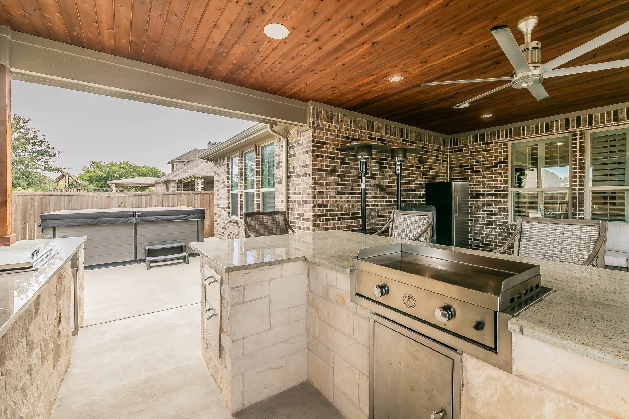 Single Family Residence For Sale in Tarrant County , 405 Marbrook Court, Fort Worth, Texas 76131, 5 Bedroom, 5 Bathroom, 3 Garage spaces, 3,838 Sqft, built in 2017, mls#21376722, Real Estate Agent in Fort Worth, Homes For Sale in Tarrant county, Homes For Sale in Fort Worth, Realtor in Fort Worth Texas, Real Estate Brokerage Independent Realty Texas, Luminita Cordes Realtor