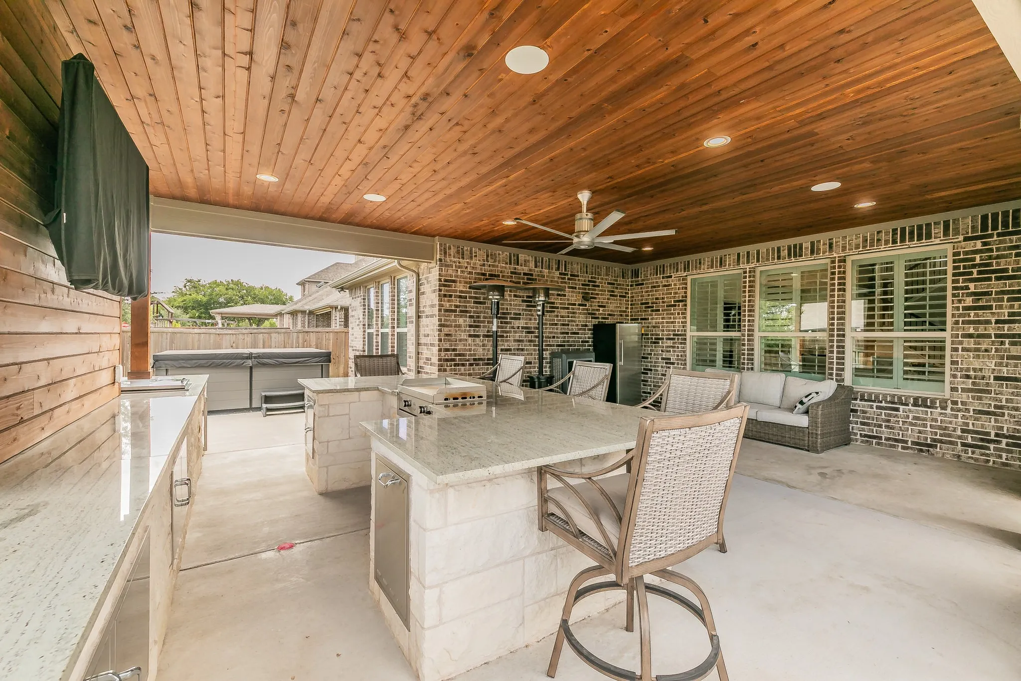 Single Family Residence For Sale in Tarrant County , 405 Marbrook Court, Fort Worth, Texas 76131, 5 Bedroom, 5 Bathroom, 3 Garage spaces, 3,838 Sqft, built in 2017, mls#21376722, Real Estate Agent in Fort Worth, Homes For Sale in Tarrant county, Homes For Sale in Fort Worth, Realtor in Fort Worth Texas, Real Estate Brokerage Independent Realty Texas, Luminita Cordes Realtor