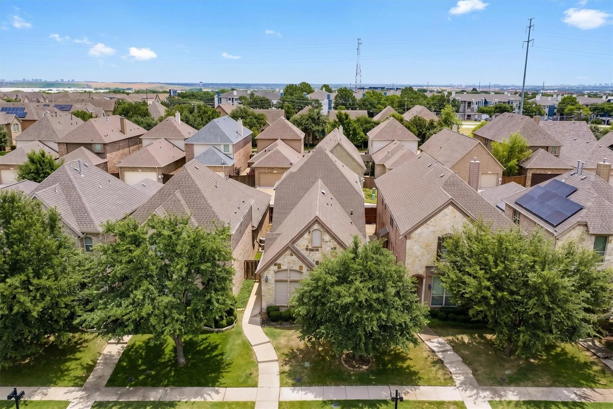 Single Family Residence For Rent in Denton County , 2459 Embleton Drive, Lewisville, Texas 75067, 3 Bedroom, 3 Bathroom, 2 Garage spaces, 2,258 Sqft, built in 2013, mls#21378231, Real Estate Agent in Lewisville, Homes For Rent in Denton county, Homes For Rent in Lewisville, Realtor in Lewisville Texas, Real Estate Brokerage Independent Realty Texas, Luminita Cordes Realtor