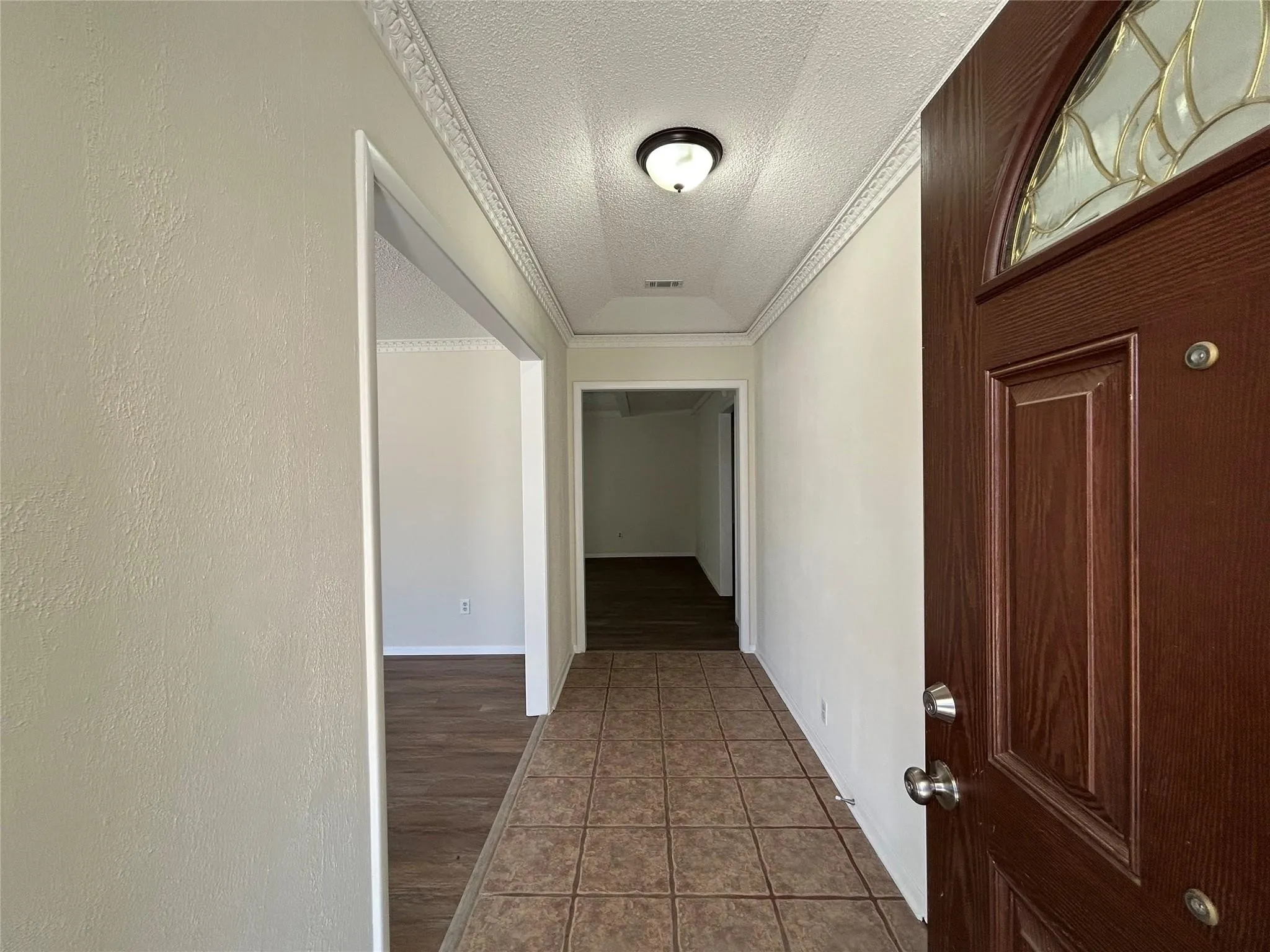 Single Family Residence For Sale in Tarrant County , 7229 Martha Lane, Fort Worth, Texas 76112, 3 Bedroom, 2 Bathroom, 2 Garage spaces, 1,846 Sqft, built in 1972, mls#21375200, Real Estate Agent in Fort Worth, Homes For Sale in Tarrant county, Homes For Sale in Fort Worth, Realtor in Fort Worth Texas, Real Estate Brokerage Independent Realty Texas, Luminita Cordes Realtor