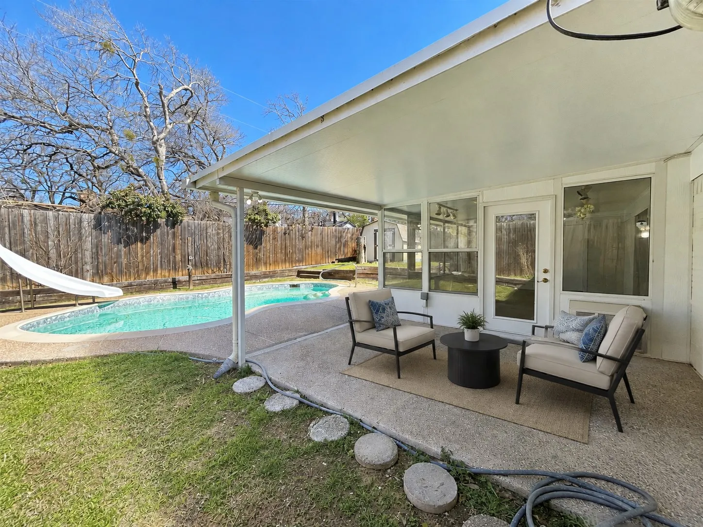 Single Family Residence For Sale in Tarrant County , 7229 Martha Lane, Fort Worth, Texas 76112, 3 Bedroom, 2 Bathroom, 2 Garage spaces, 1,846 Sqft, built in 1972, mls#21375200, Real Estate Agent in Fort Worth, Homes For Sale in Tarrant county, Homes For Sale in Fort Worth, Realtor in Fort Worth Texas, Real Estate Brokerage Independent Realty Texas, Luminita Cordes Realtor