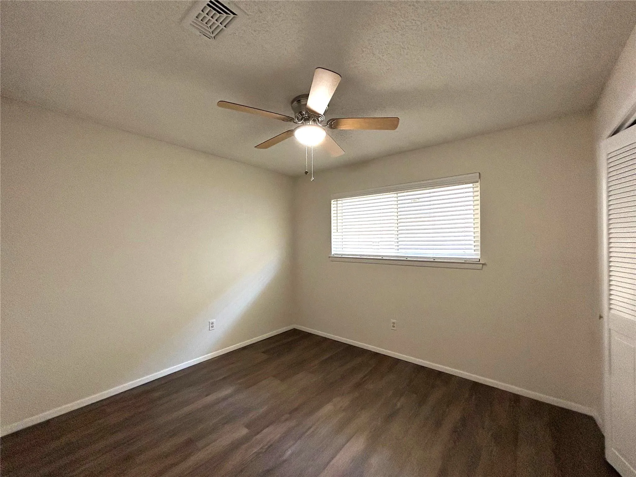 Single Family Residence For Sale in Tarrant County , 7229 Martha Lane, Fort Worth, Texas 76112, 3 Bedroom, 2 Bathroom, 2 Garage spaces, 1,846 Sqft, built in 1972, mls#21375200, Real Estate Agent in Fort Worth, Homes For Sale in Tarrant county, Homes For Sale in Fort Worth, Realtor in Fort Worth Texas, Real Estate Brokerage Independent Realty Texas, Luminita Cordes Realtor