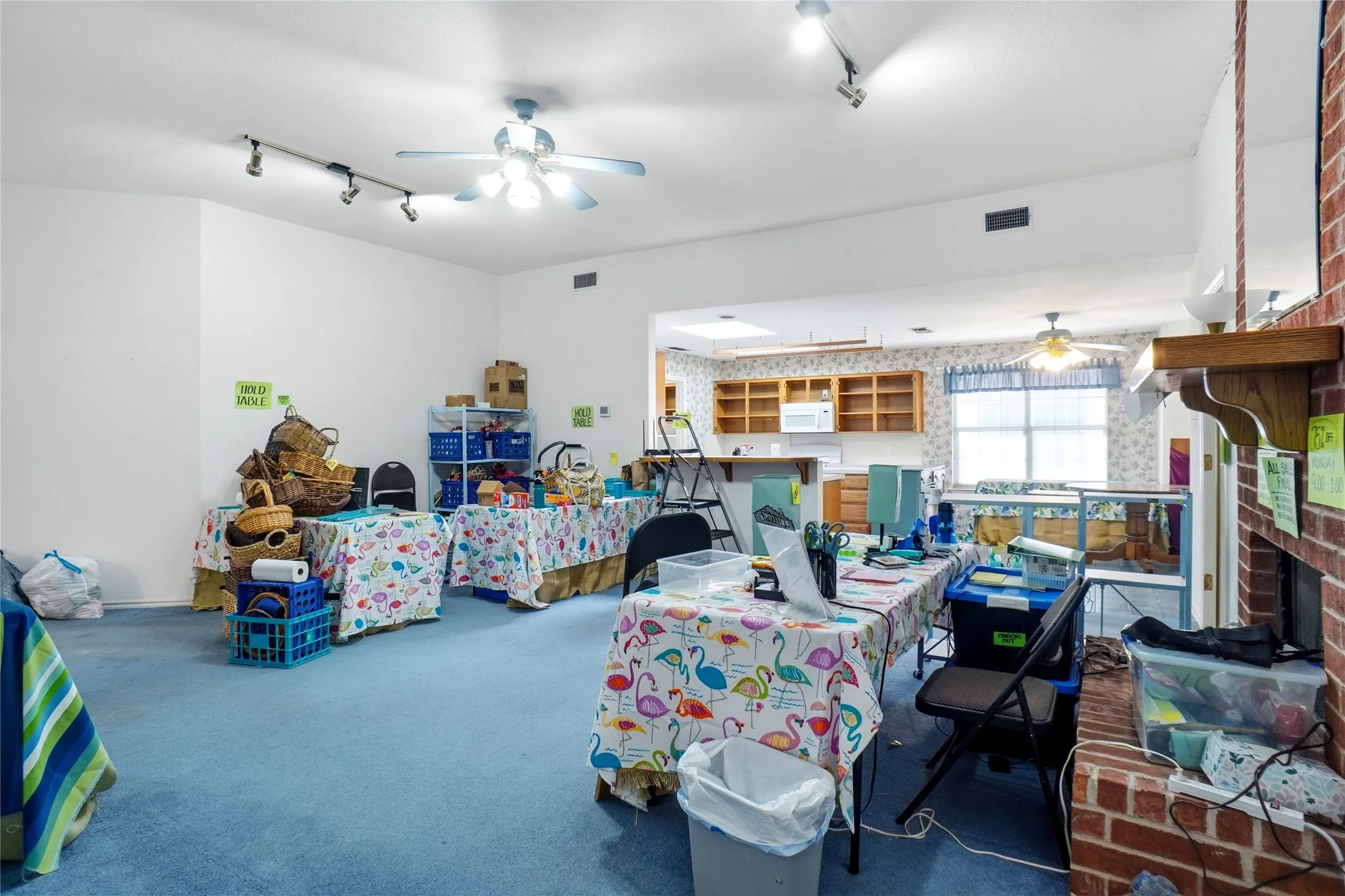 Single Family Residence For Sale in Tarrant County , 7413 Crosswicks Circle, Fort Worth, Texas 76137, 3 Bedroom, 2 Bathroom, 2 Garage spaces, 2,171 Sqft, built in 1991, mls#21378852, Real Estate Agent in Fort Worth, Homes For Sale in Tarrant county, Homes For Sale in Fort Worth, Realtor in Fort Worth Texas, Real Estate Brokerage Independent Realty Texas, Luminita Cordes Realtor