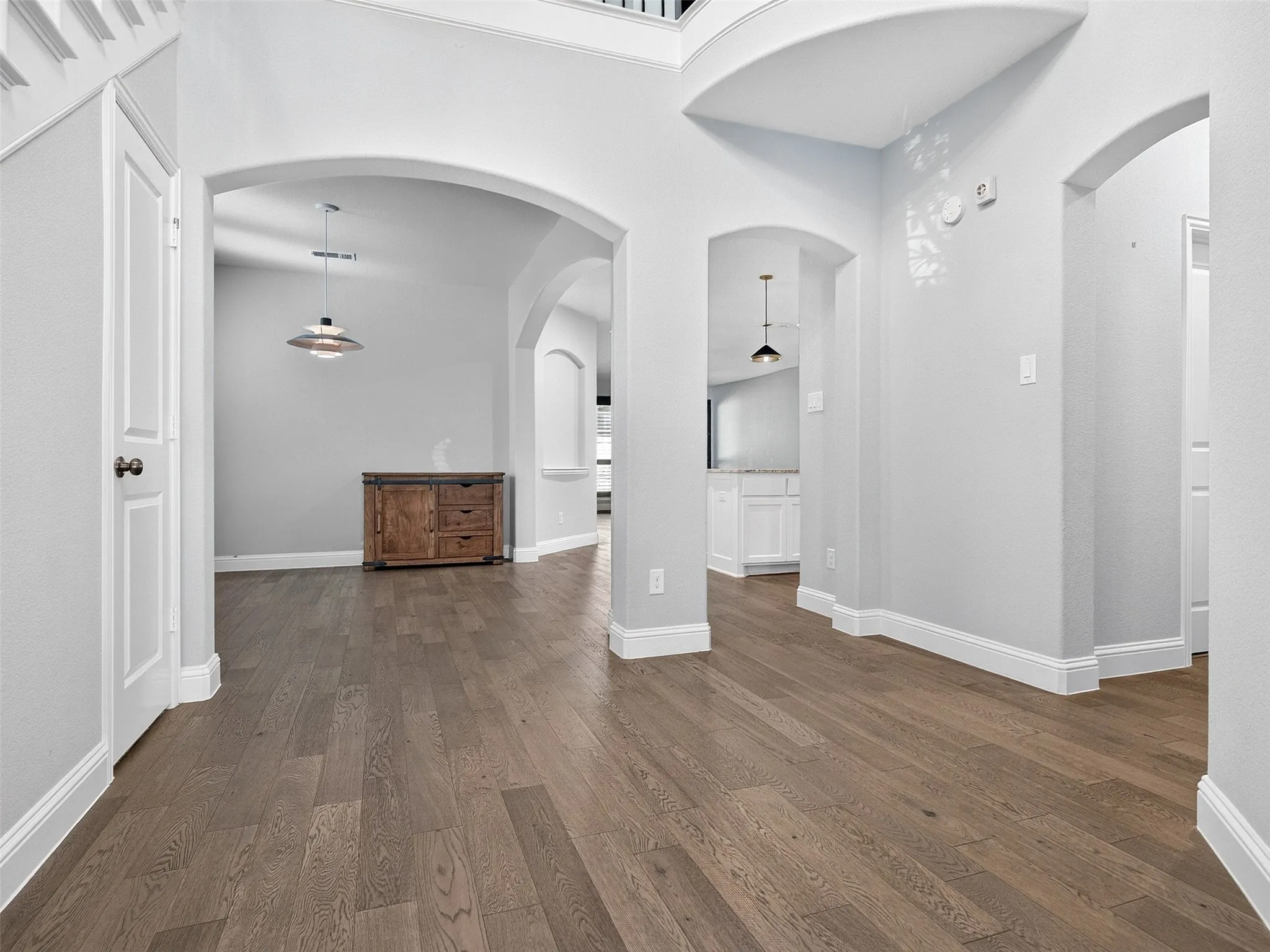 Single Family Residence For Sale in Denton County , 1129 Dame Carol Way, Carrollton, Texas 75010, 4 Bedroom, 4 Bathroom, 2 Garage spaces, 2,918 Sqft, built in 2018, mls#21377266, Real Estate Agent in Carrollton, Homes For Sale in Denton county, Homes For Sale in Carrollton, Realtor in Carrollton Texas, Real Estate Brokerage Independent Realty Texas, Luminita Cordes Realtor