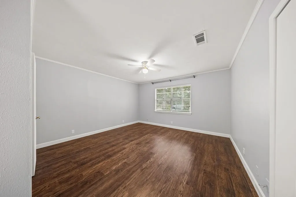 Single Family Residence For Sale in Dallas County , 1809 Glenbrook Drive, Irving, Texas 75061, 4 Bedroom, 2 Bathroom, Garage spaces, 2,514 Sqft, built in 1960, mls#21376456, Real Estate Agent in Irving, Homes For Sale in Dallas county, Homes For Sale in Irving, Realtor in Irving Texas, Real Estate Brokerage Independent Realty Texas, Luminita Cordes Realtor