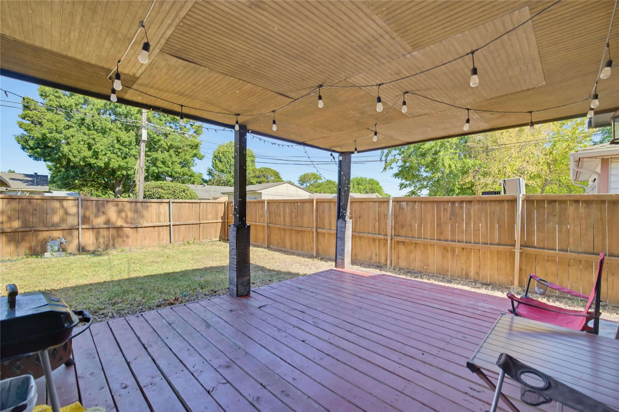 Single Family Residence For Sale in Collin County , 1405 Judy Drive, Plano, Texas 75074, 3 Bedroom, 2 Bathroom, 2 Garage spaces, 2,030 Sqft, built in 1967, mls#21379312, Real Estate Agent in Plano, Homes For Sale in Collin county, Homes For Sale in Plano, Realtor in Plano Texas, Real Estate Brokerage Independent Realty Texas, Luminita Cordes Realtor